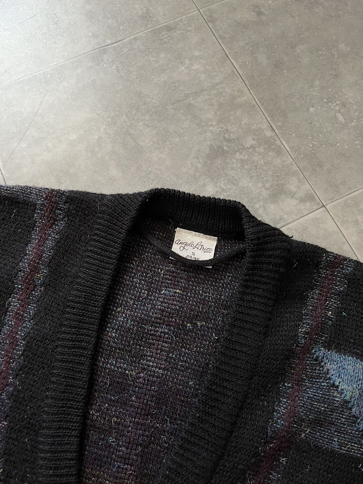 Vintage VINTAGE WOOL CARDIGAN SWEATER SW037 Size US S / EU 44-46 / 1 - 11 Thumbnail