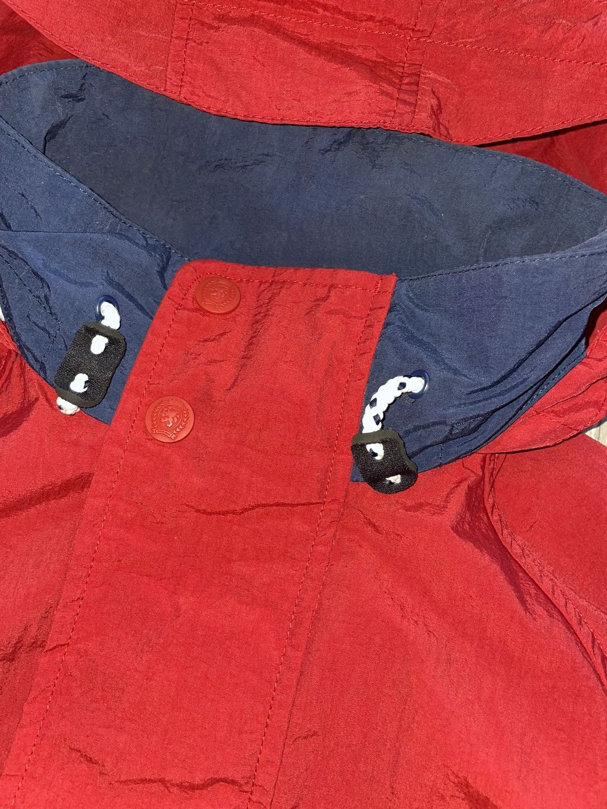 Vintage Tommy Hilfiger Windbreaker Jacket Hood Nylon 2000s