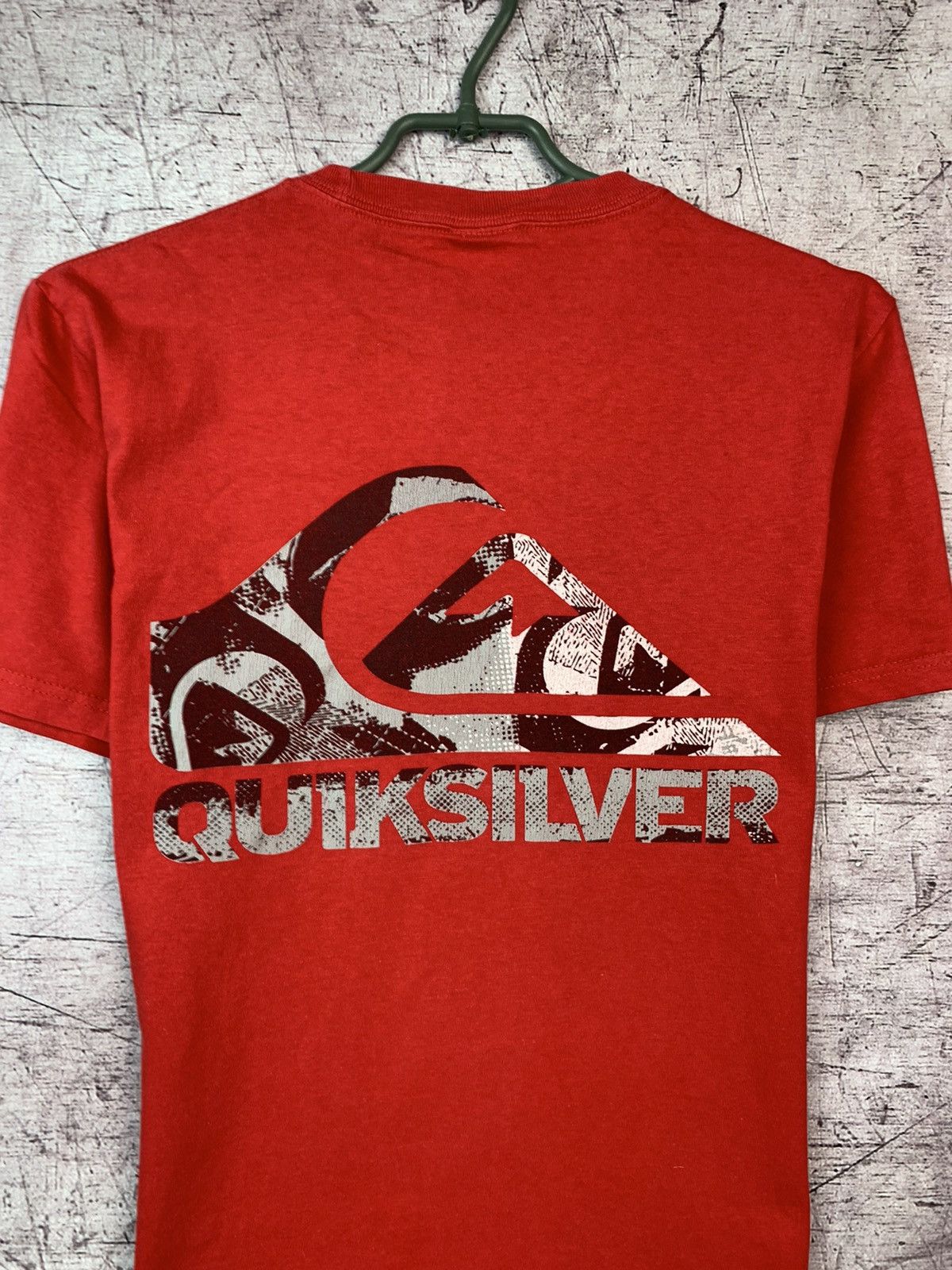 Quiksilver Vintage Quiksilver Big Logo T-Shirt Surf style Size US S / EU 44-46 / 1 - 3 Thumbnail