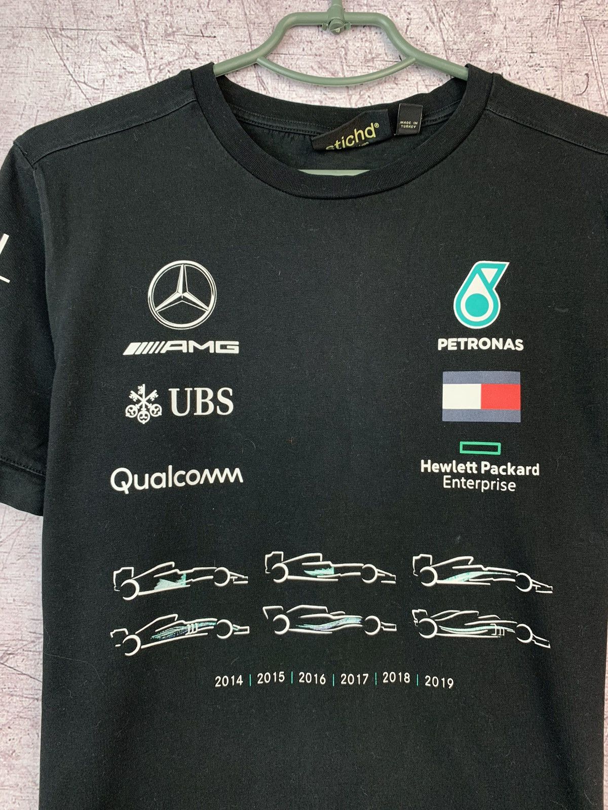 Formula 1 × Mercedes-Benz × Vintage Mercedes Benz AMG Petronas Vintage T-shirt Size US L / EU 52-54 / 3 - 5 Thumbnail