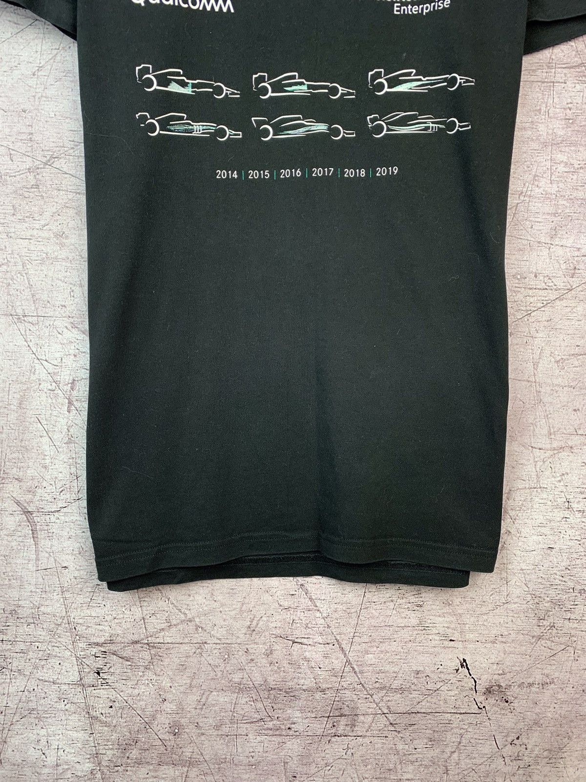 Formula 1 × Mercedes-Benz × Vintage Mercedes Benz AMG Petronas Vintage T-shirt Size US L / EU 52-54 / 3 - 4 Thumbnail