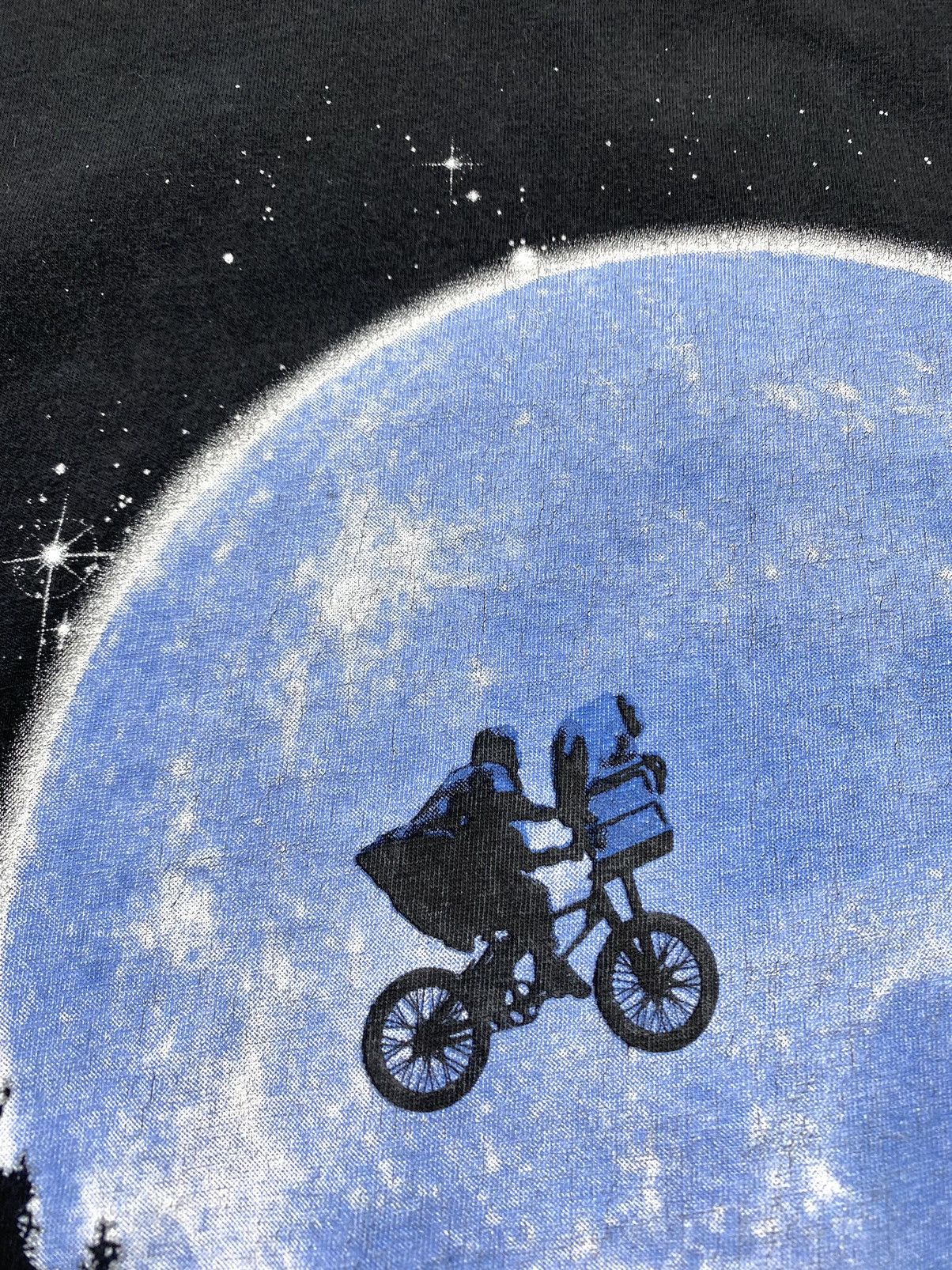 Universal Studios Vintage 2000’s ET The Extra Terrestrial Movie T Shirt Size US M / EU 48-50 / 2 - 5 Thumbnail