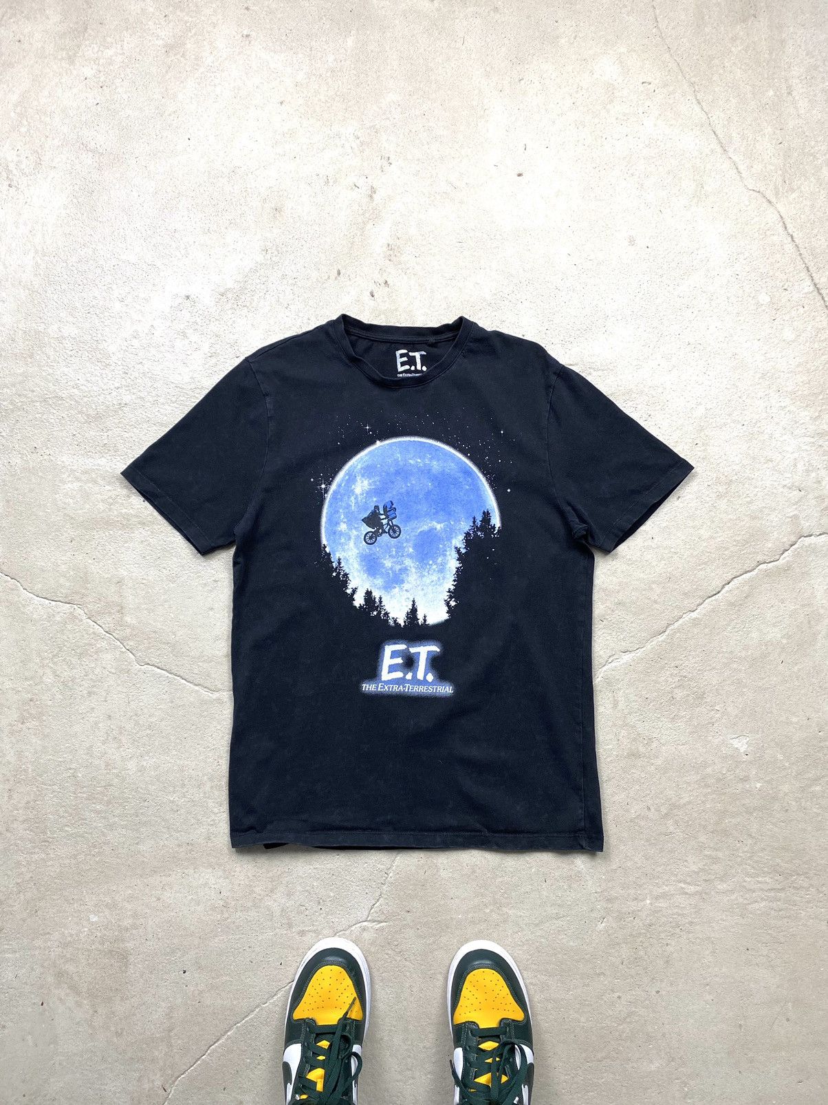 Universal Studios Vintage 2000’s ET The Extra Terrestrial Movie T Shirt Size US M / EU 48-50 / 2 - 1 Thumbnail
