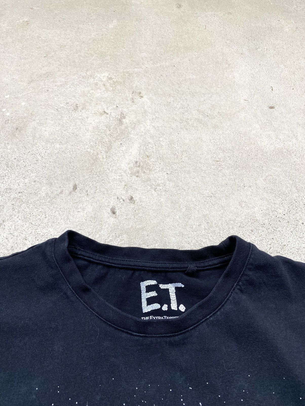 Universal Studios Vintage 2000’s ET The Extra Terrestrial Movie T Shirt Size US M / EU 48-50 / 2 - 7 Thumbnail
