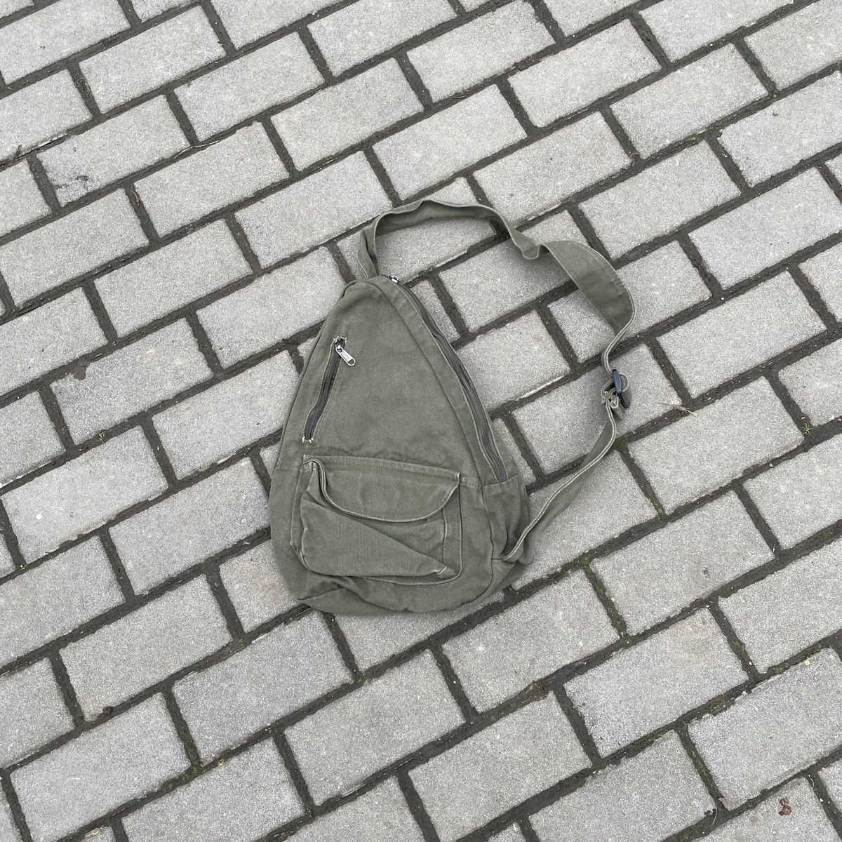 Seditionaries Vintage Sling Crossbody Bag Size ONE SIZE - 1 Thumbnail