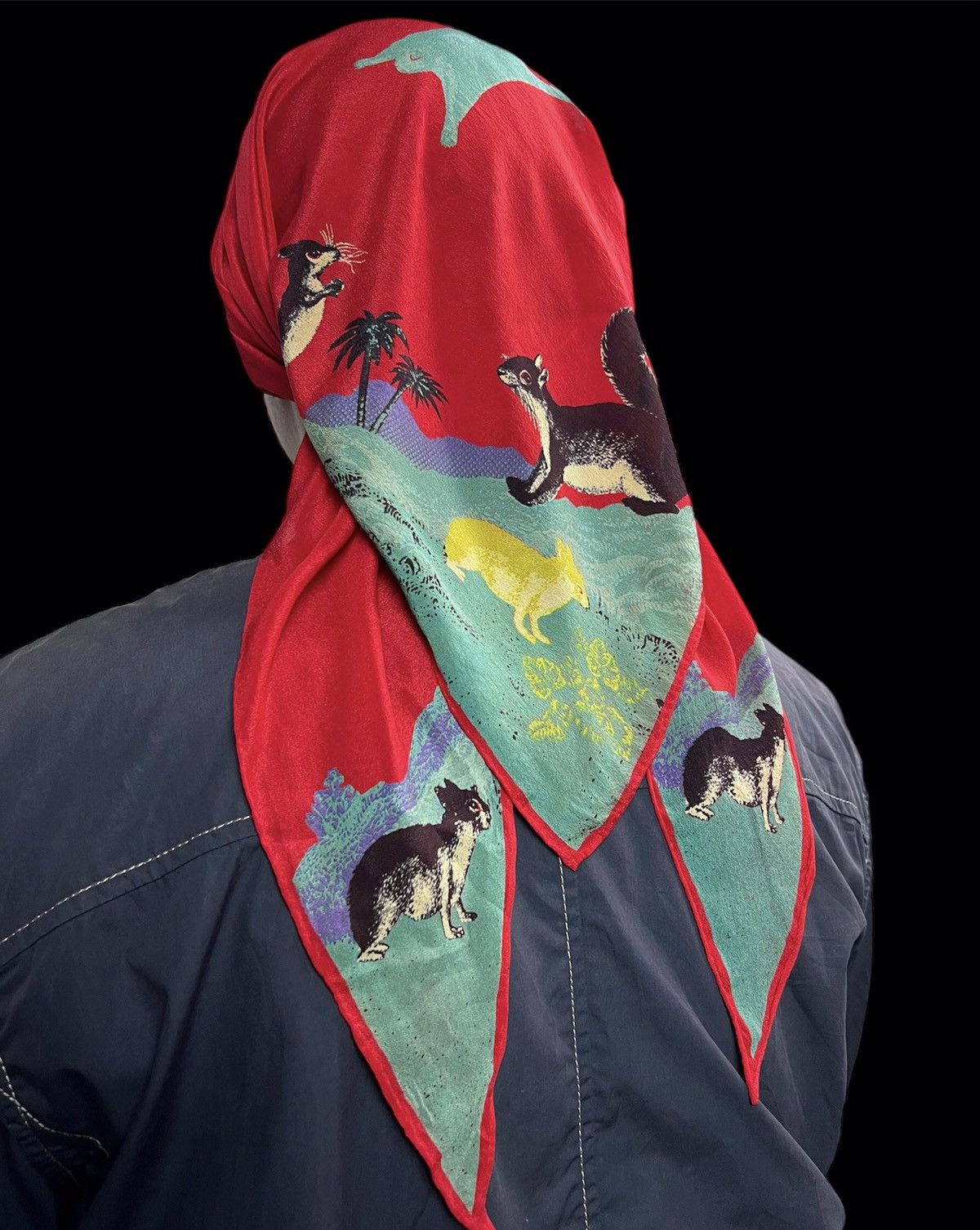 Issey Miyake 💥NEED GONE💥Issey Miyake Animal Short Scarves Size ONE SIZE - 6 Thumbnail