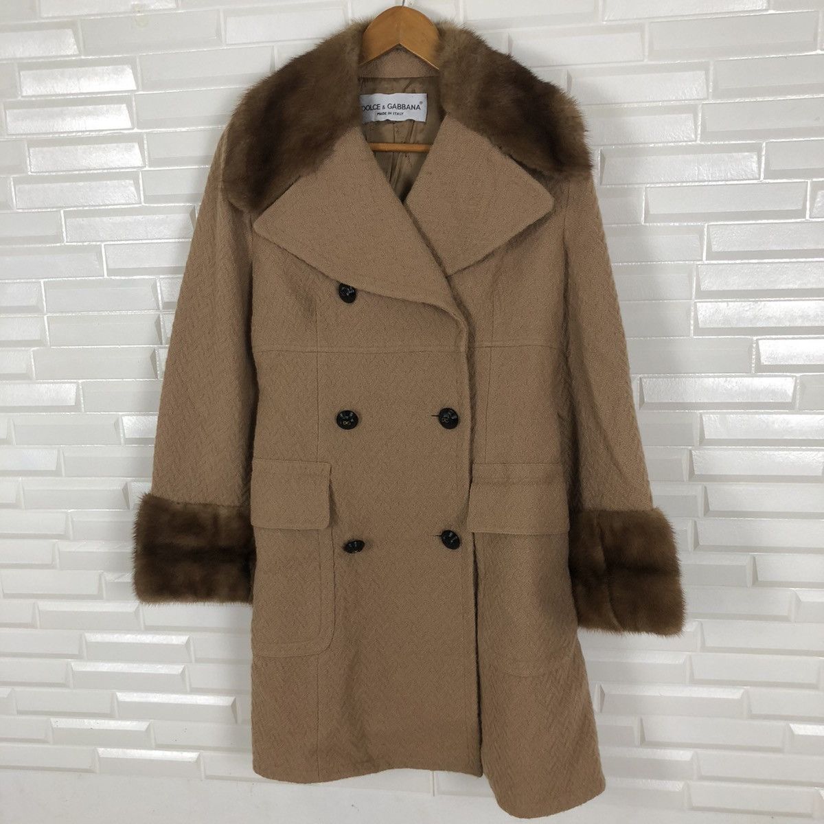 Dolce & Gabbana DOLCE & GABBANA LIGHT FUR JACKET MADE IN ITALY Size US S / EU 44-46 / 1 - 2 Thumbnail