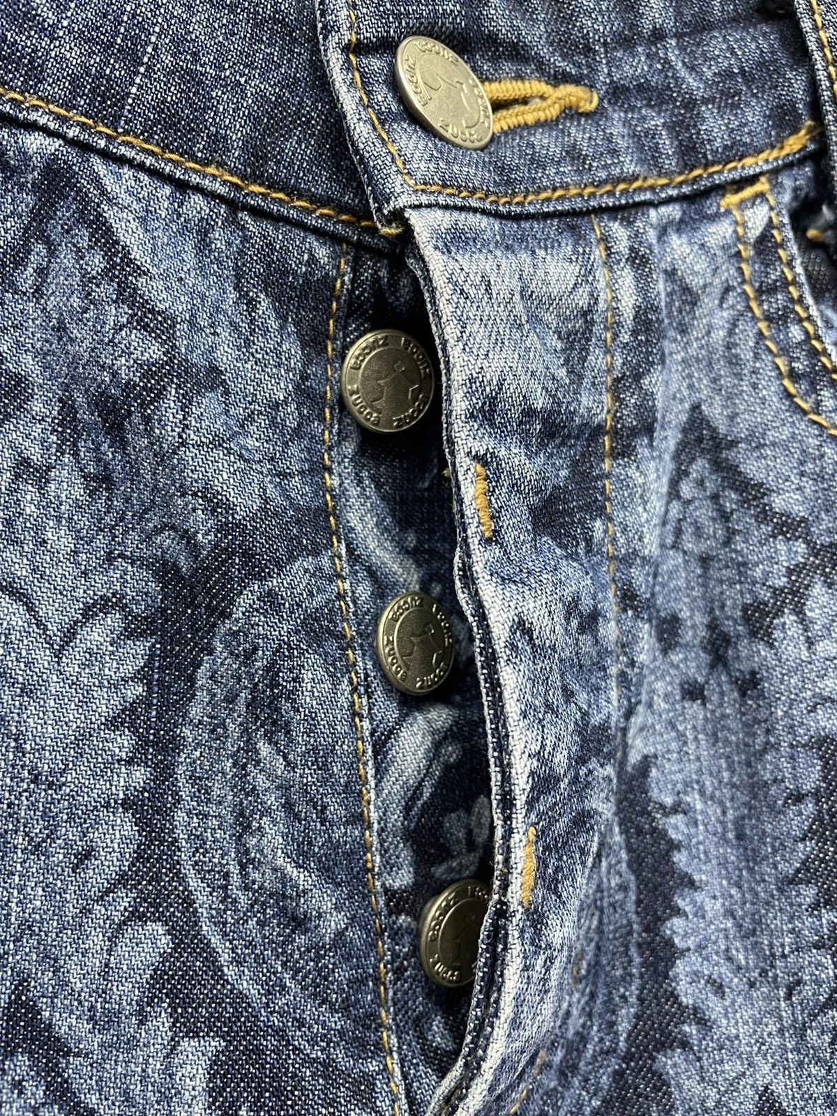 CABANE de ZUCCa ZUCCA Half Angel Wing Embroidery Tattoo Wear Paisley Denim Size 28" / US 6 / IT 42 - 5 Thumbnail