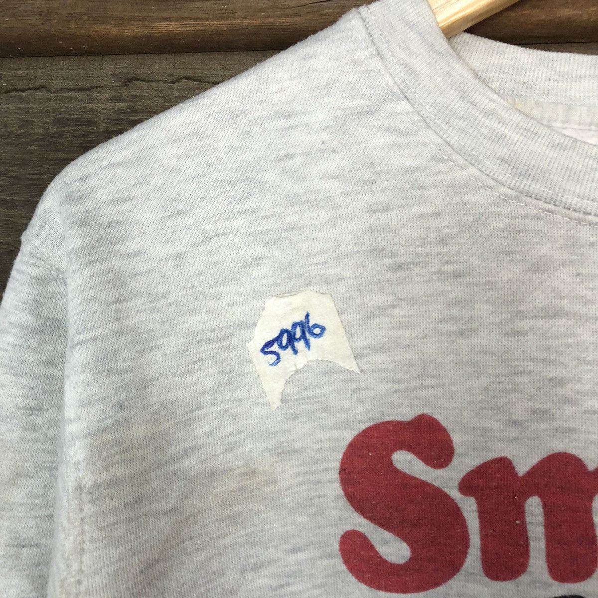 Japanese Brand Free Delivery Smile White Sweatshirt #5996 Size US L / EU 52-54 / 3 - 7 Thumbnail