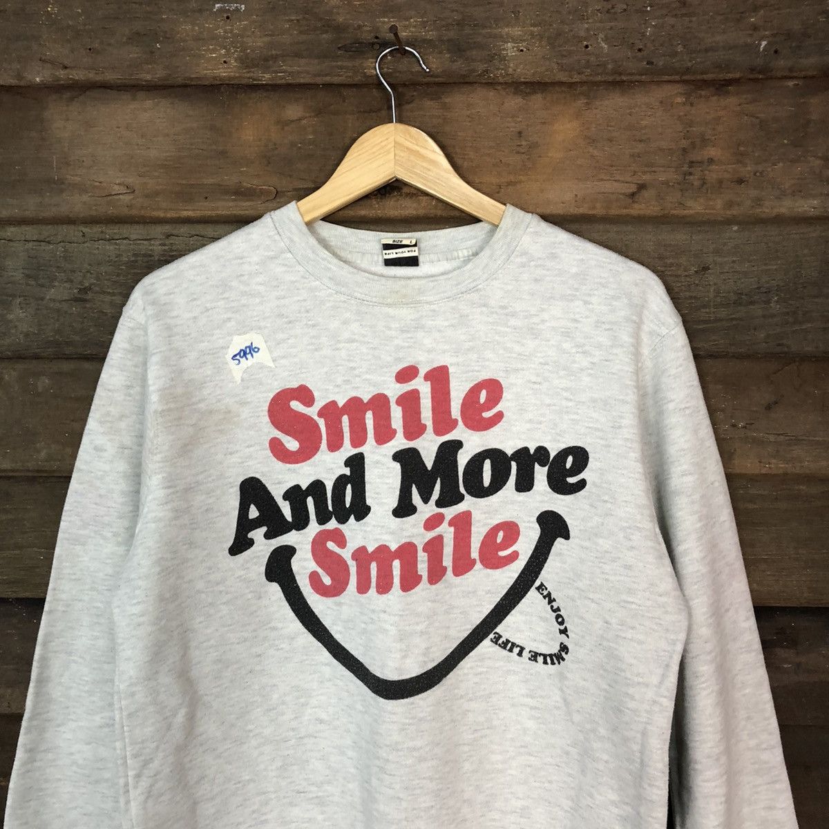 Japanese Brand Free Delivery Smile White Sweatshirt #5996 Size US L / EU 52-54 / 3 - 2 Thumbnail