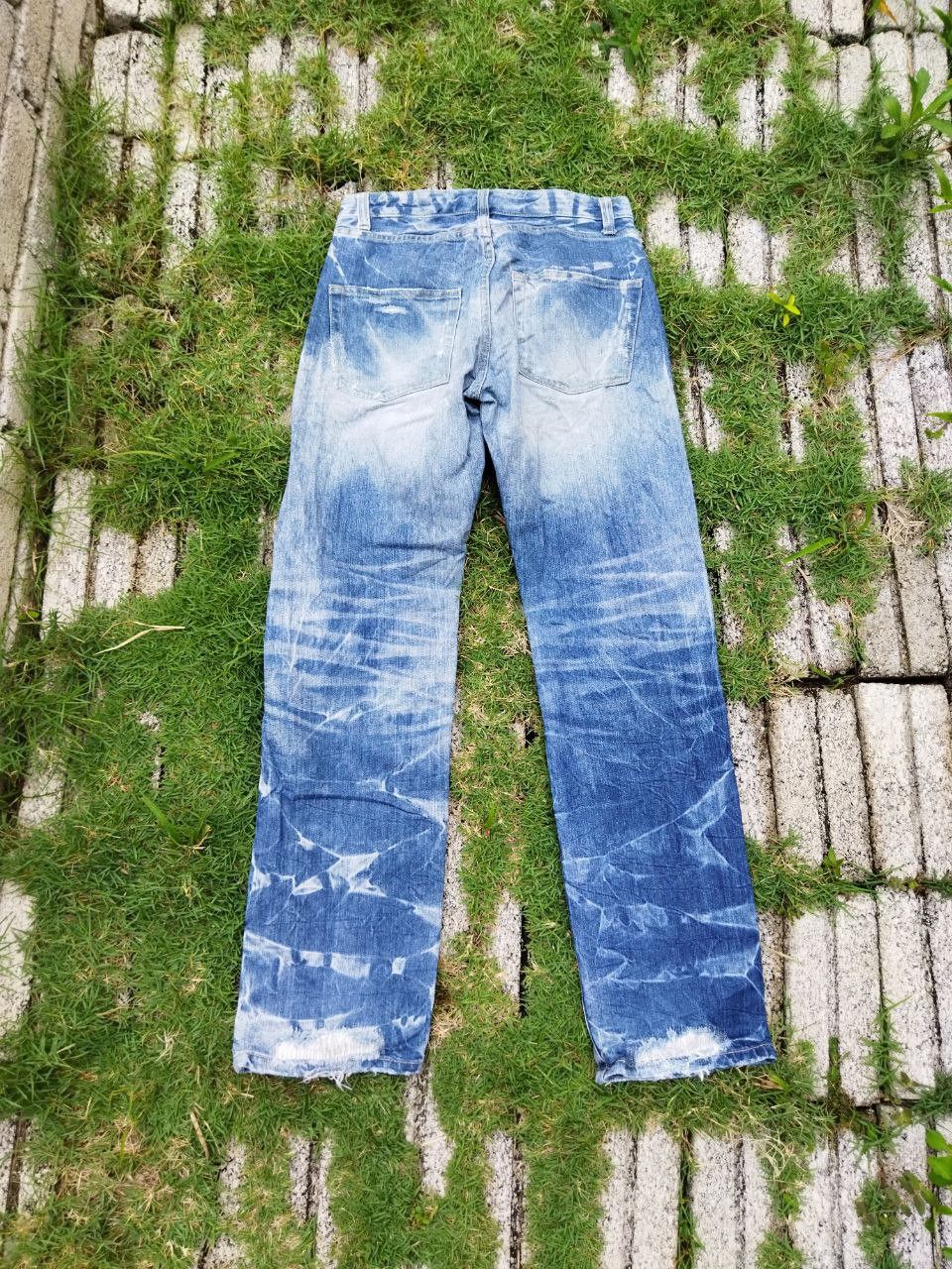 If Six Was Nine Japanese Lingua Franca Distressed Jeans Size US 29 - 10 Thumbnail