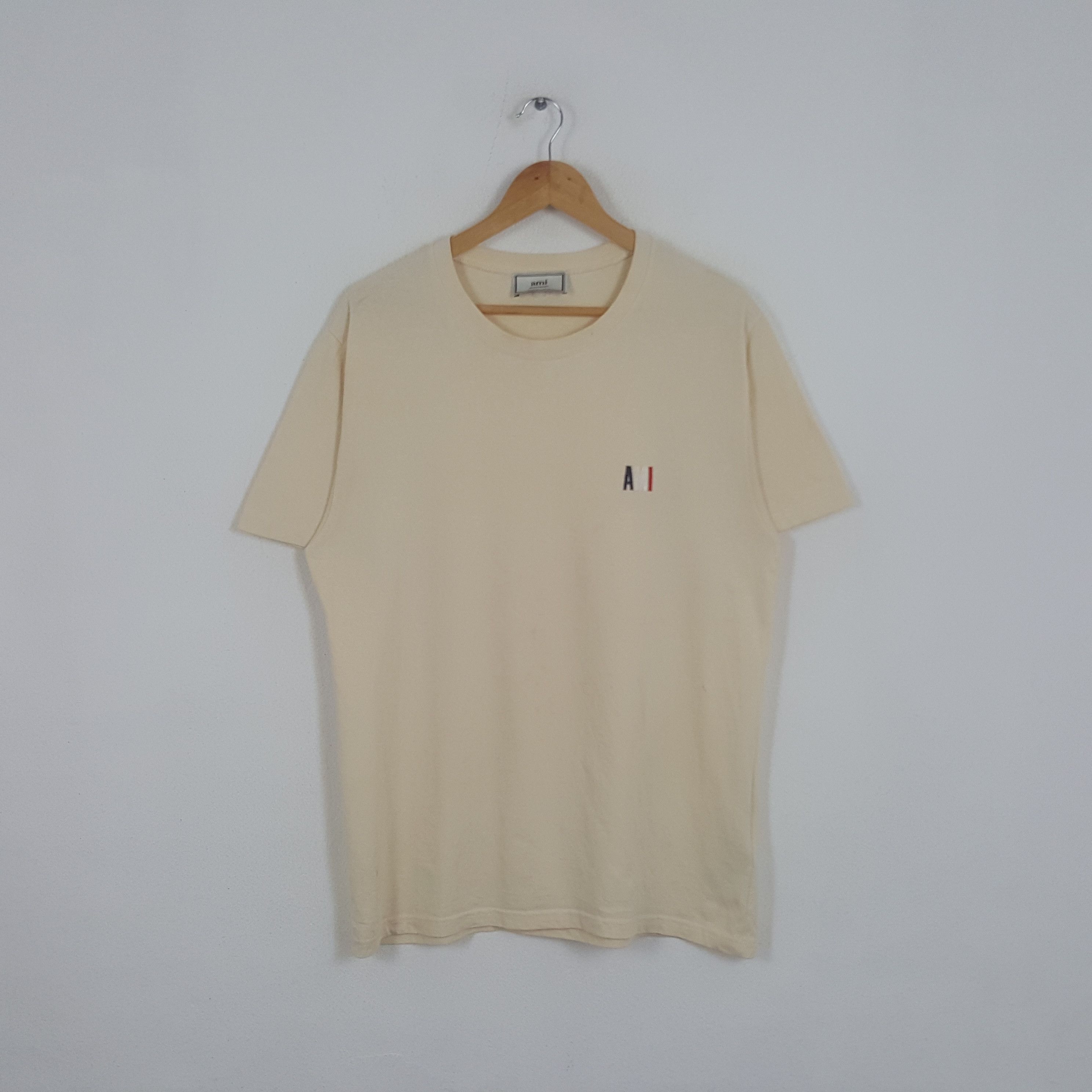 Vintage Ami Alexandra Mattiusi Tshirt