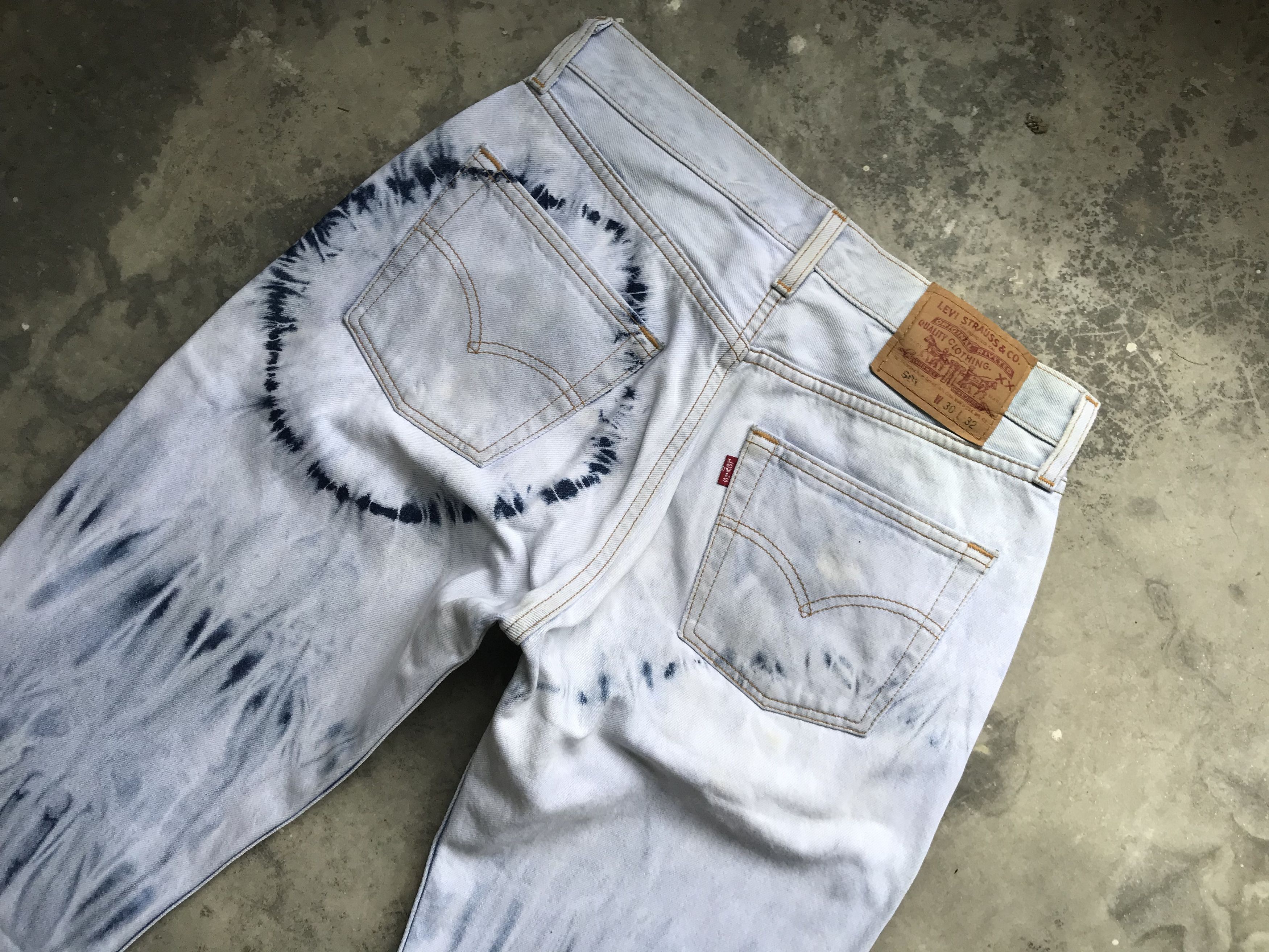 Levi's VLEV58 🔥Ultra Rare 🔥Vintage Levis 501 Tye Dye Jeans Size US 28 / EU 44 - 13 Thumbnail