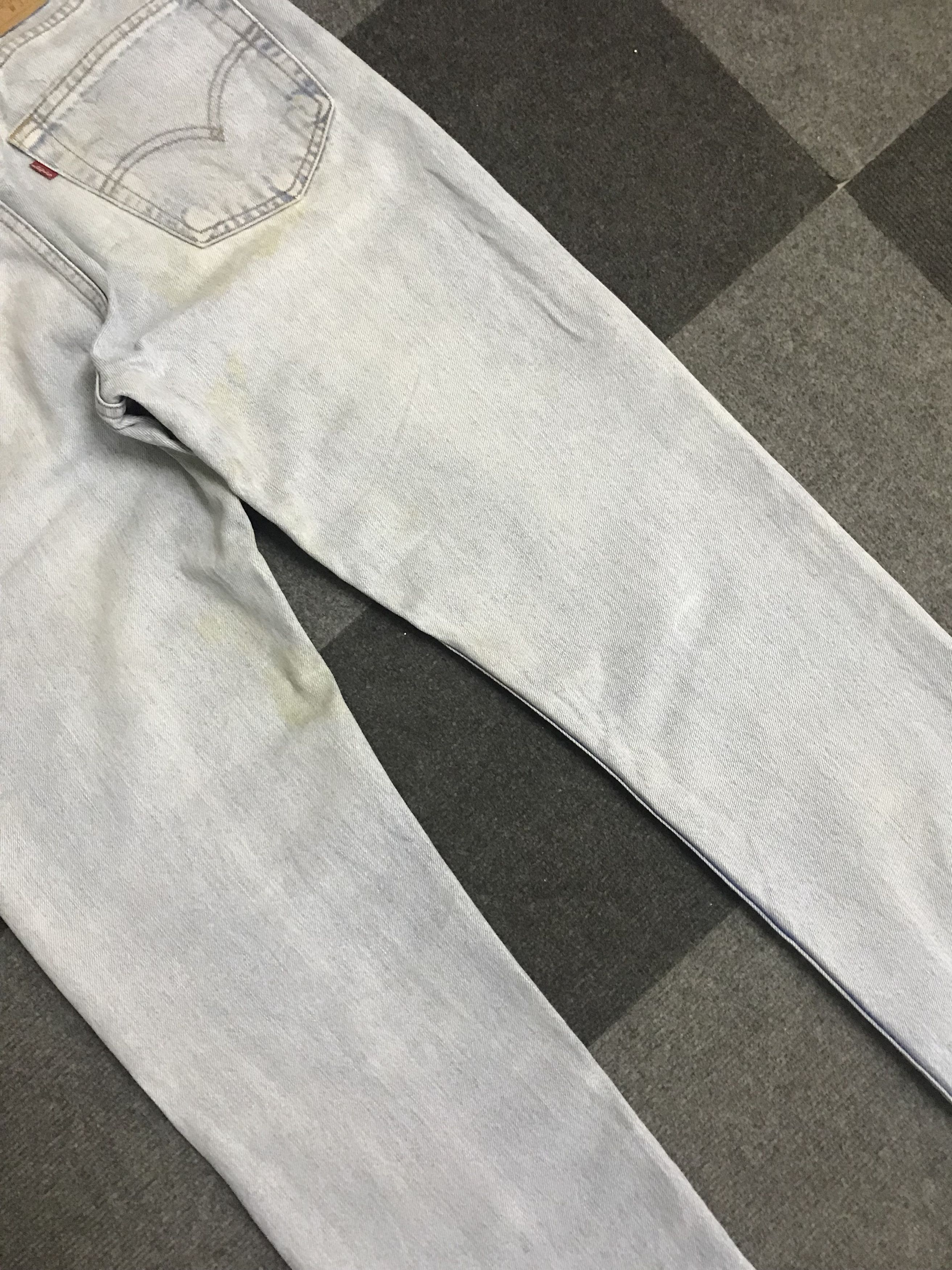 Levi's VL155 Vintage Levis 505 Dirty Distressed Light Wash Jeans Size US 31 - 16 Thumbnail