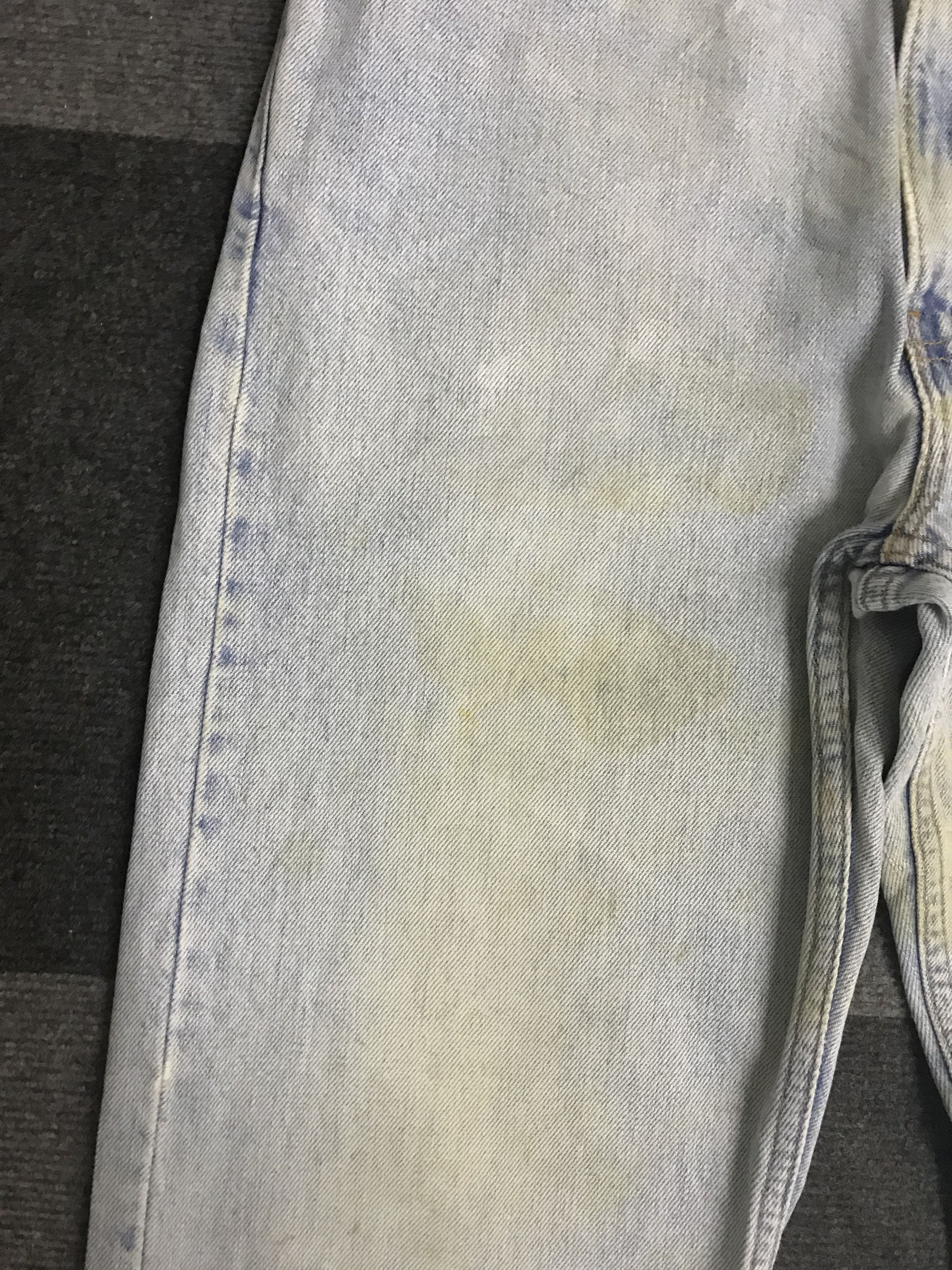 Levi's VL155 Vintage Levis 505 Dirty Distressed Light Wash Jeans Size US 31 - 8 Thumbnail