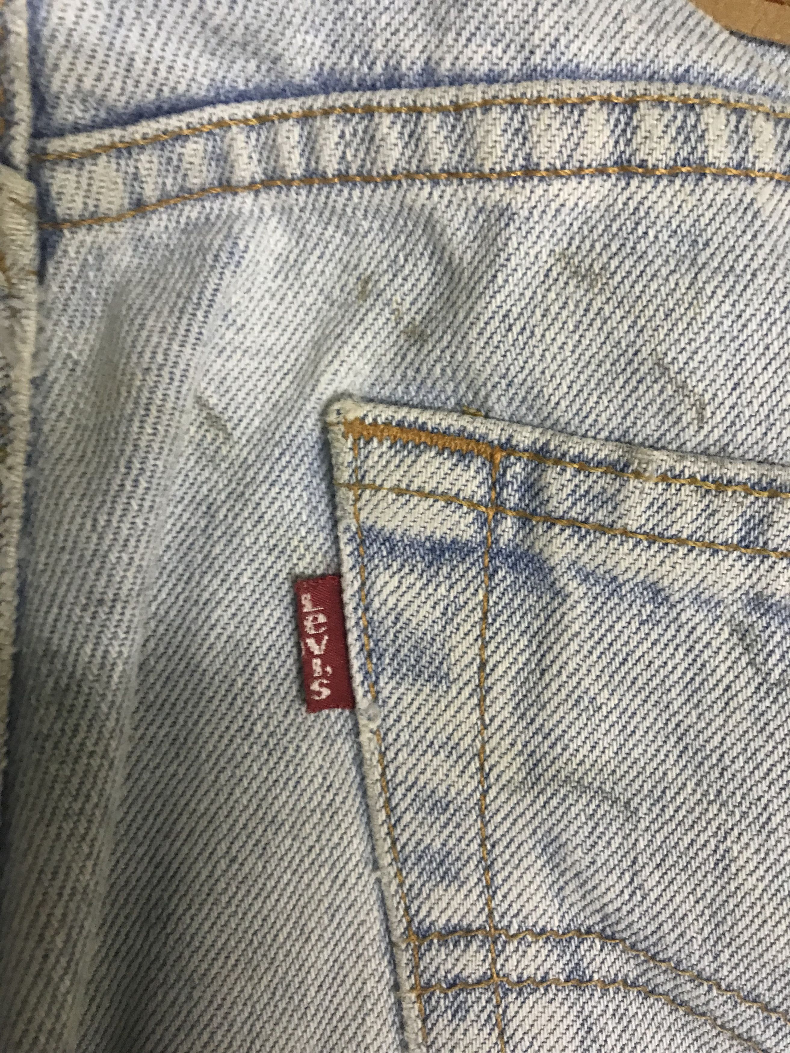 Levi's VL155 Vintage Levis 505 Dirty Distressed Light Wash Jeans Size US 31 - 19 Thumbnail