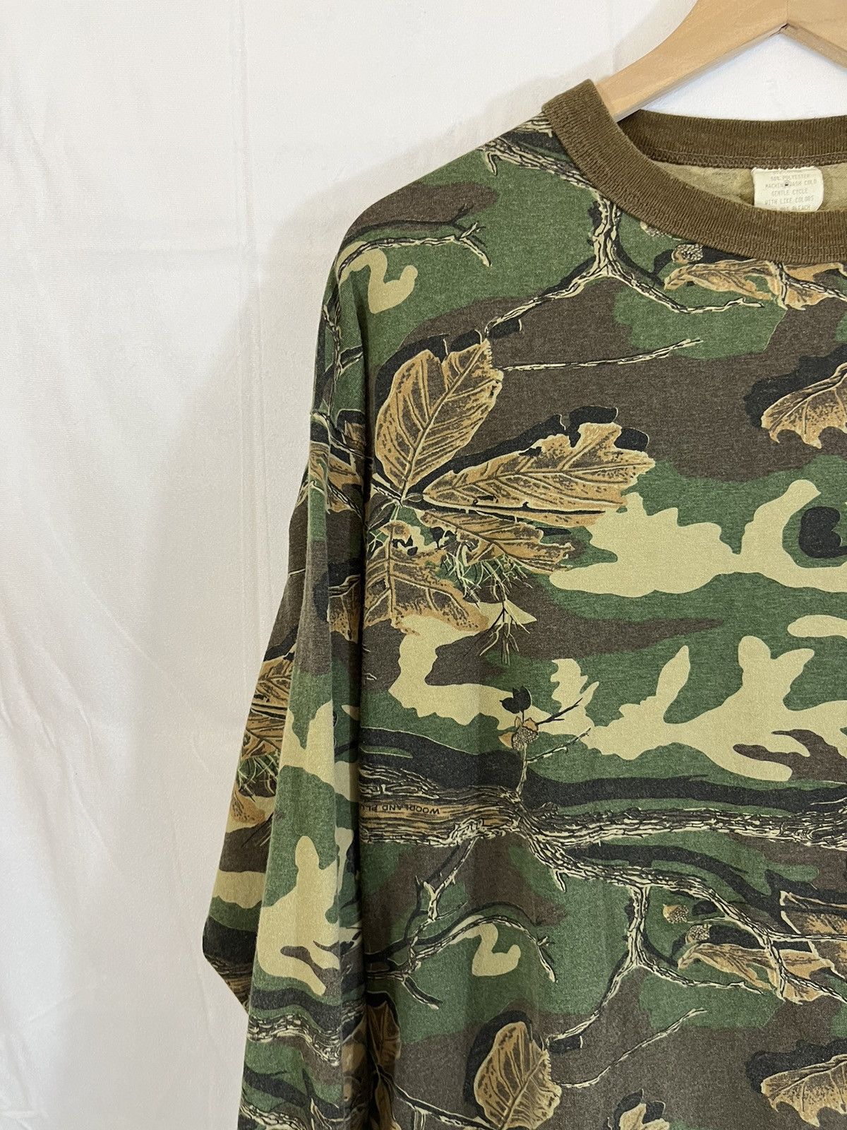 Vintage Woodland Camo Long Sleeve Military Boxy Tee Size US XL / EU 56 / 4 - 5 Thumbnail
