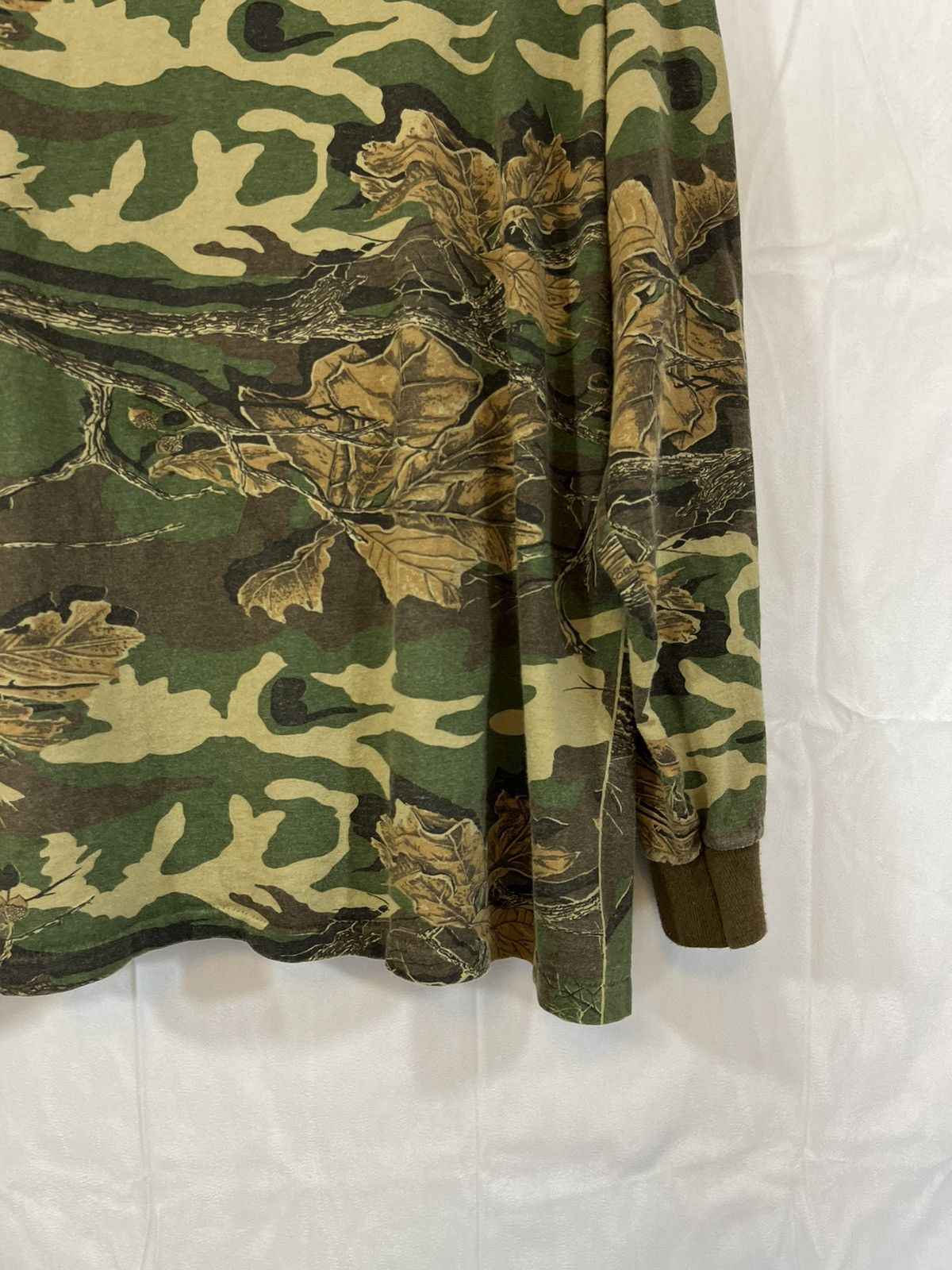 Vintage Woodland Camo Long Sleeve Military Boxy Tee Size US XL / EU 56 / 4 - 6 Thumbnail