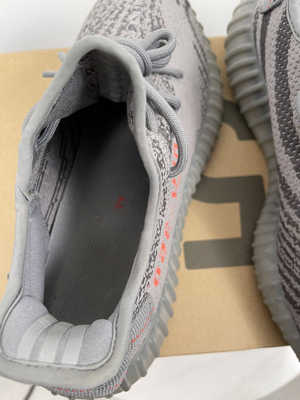 Adidas × Kanye West Yeezy Boost 350 V2 Beluga 2.0 Size US 9 / EU 42 - 9 Thumbnail