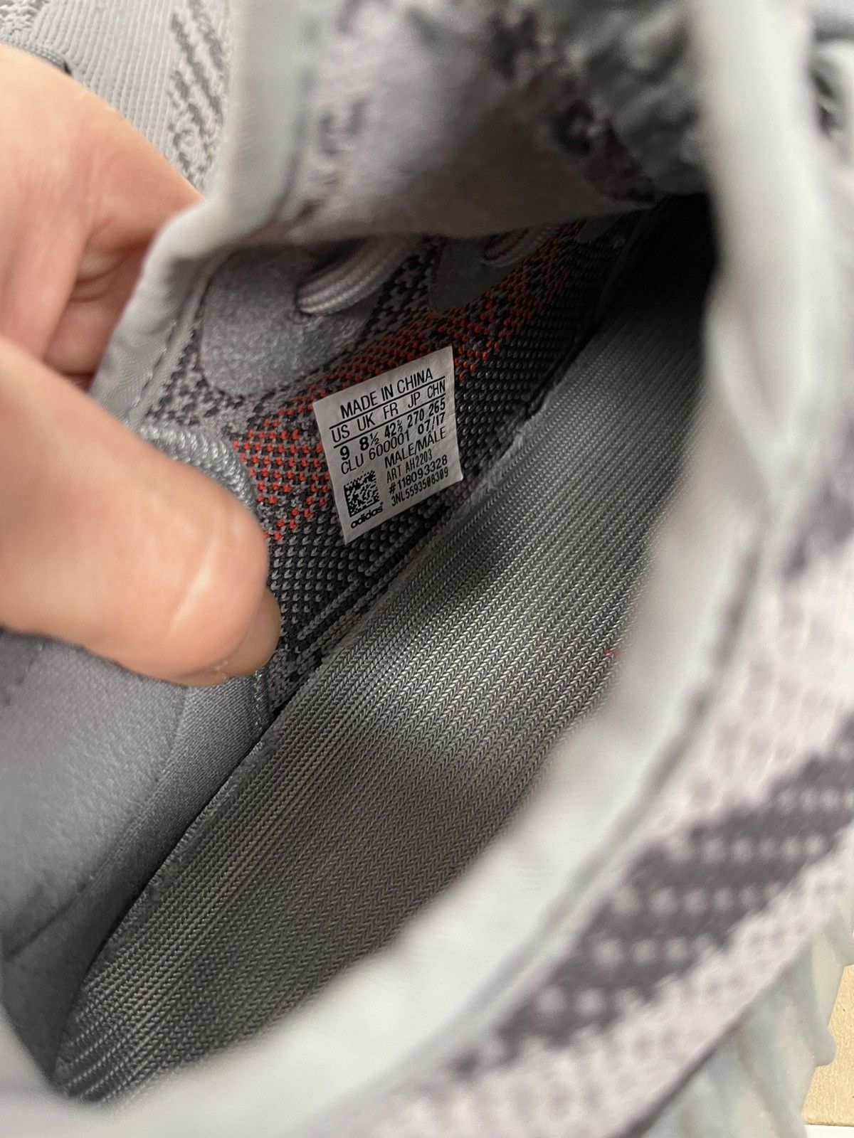 Adidas × Kanye West Yeezy Boost 350 V2 Beluga 2.0 Size US 9 / EU 42 - 10 Thumbnail
