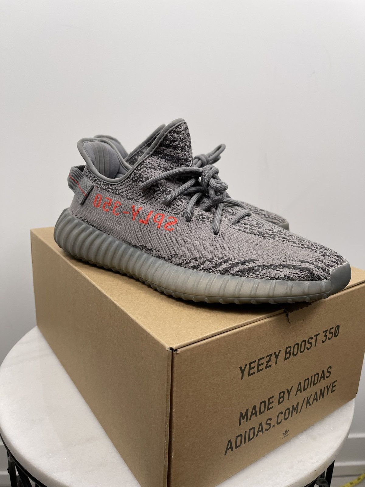 Adidas × Kanye West Yeezy Boost 350 V2 Beluga 2.0 Size US 9 / EU 42 - 4 Thumbnail