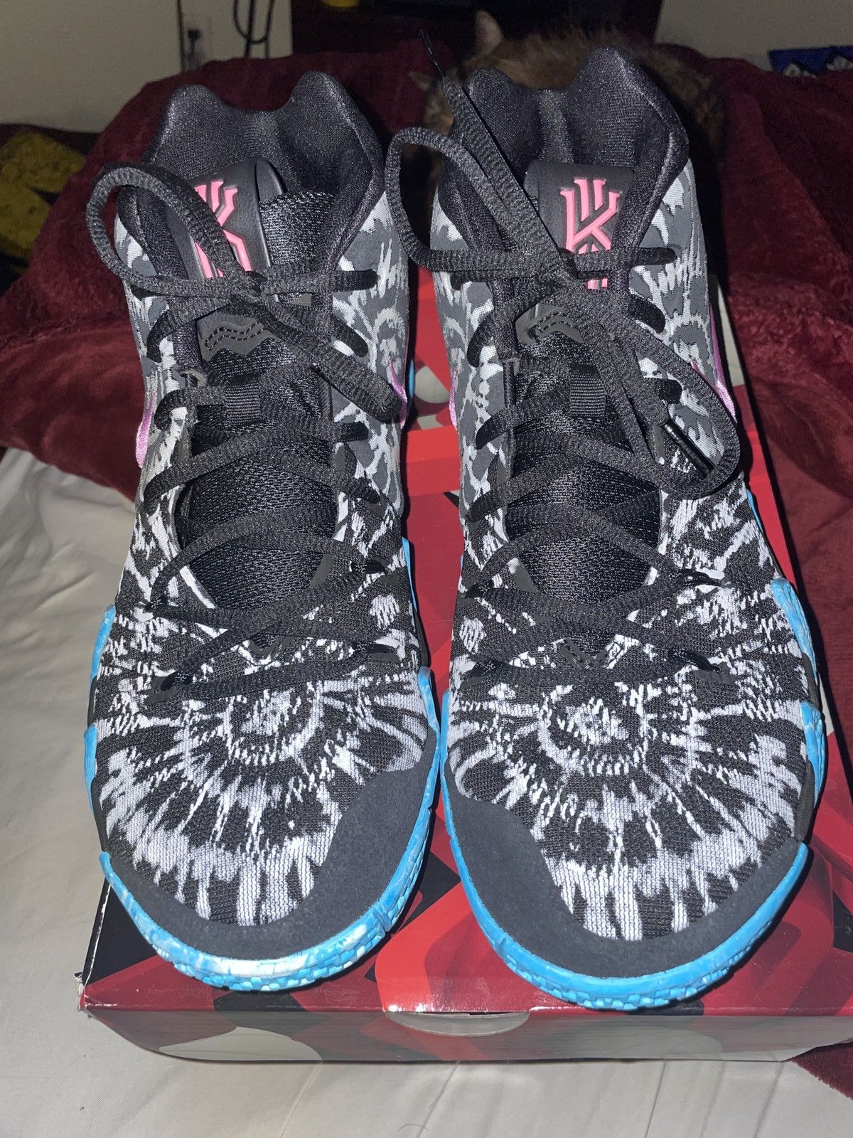 Nike Kyrie 4 All Star Size US 10 / EU 43 - 5 Thumbnail