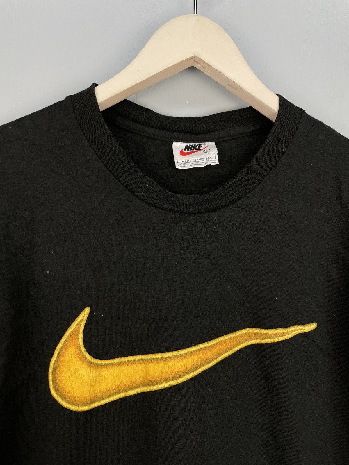 Nike × Vintage Vintage Y2K Nike Swoosh logo t shirt Size US S / EU 44-46 / 1 - 3 Thumbnail