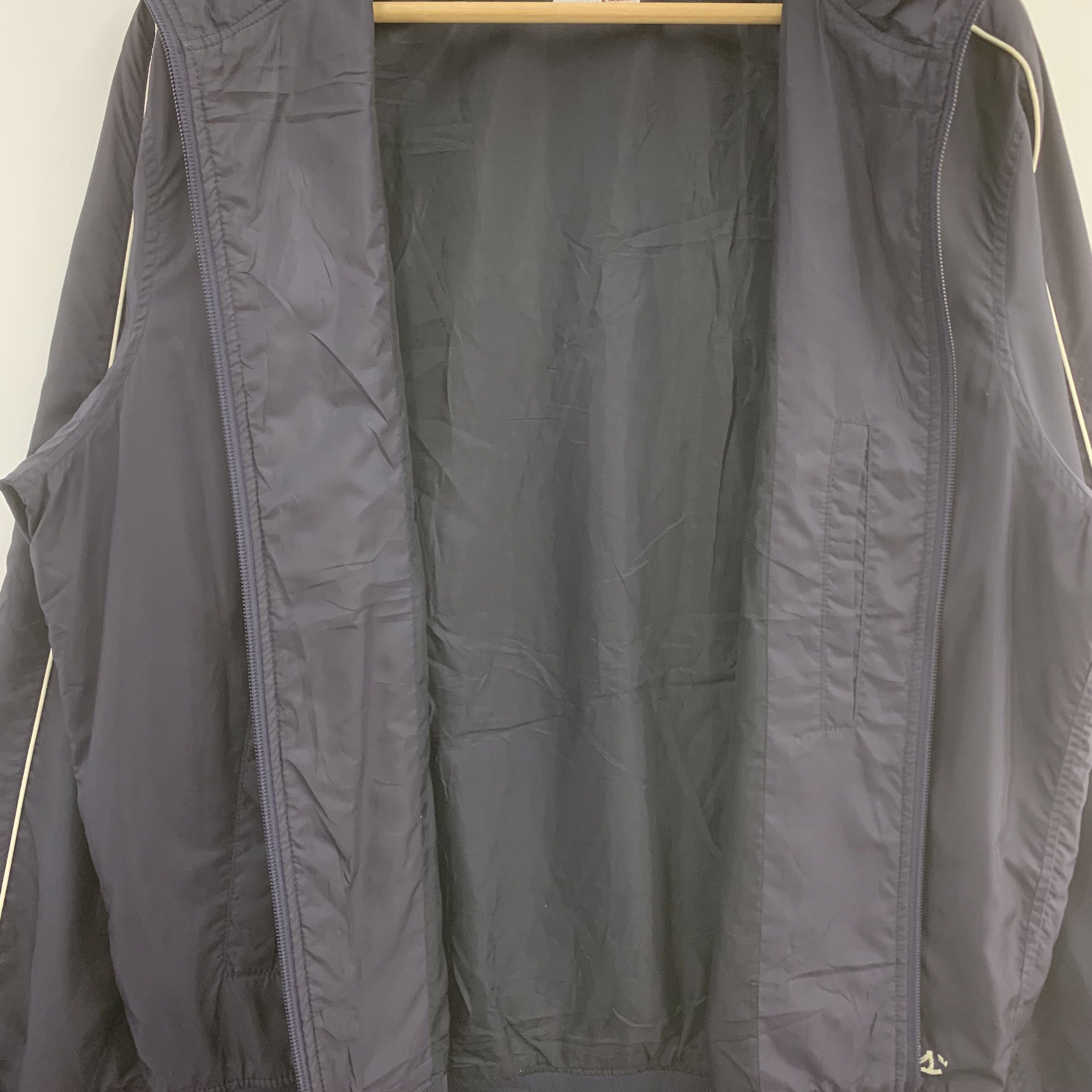 Japanese Brand × New York Yankees × Uniqlo New York Yankees x Uniqlo Jacket Windbreaker Hooded Size US XL / EU 56 / 4 - 7 Thumbnail