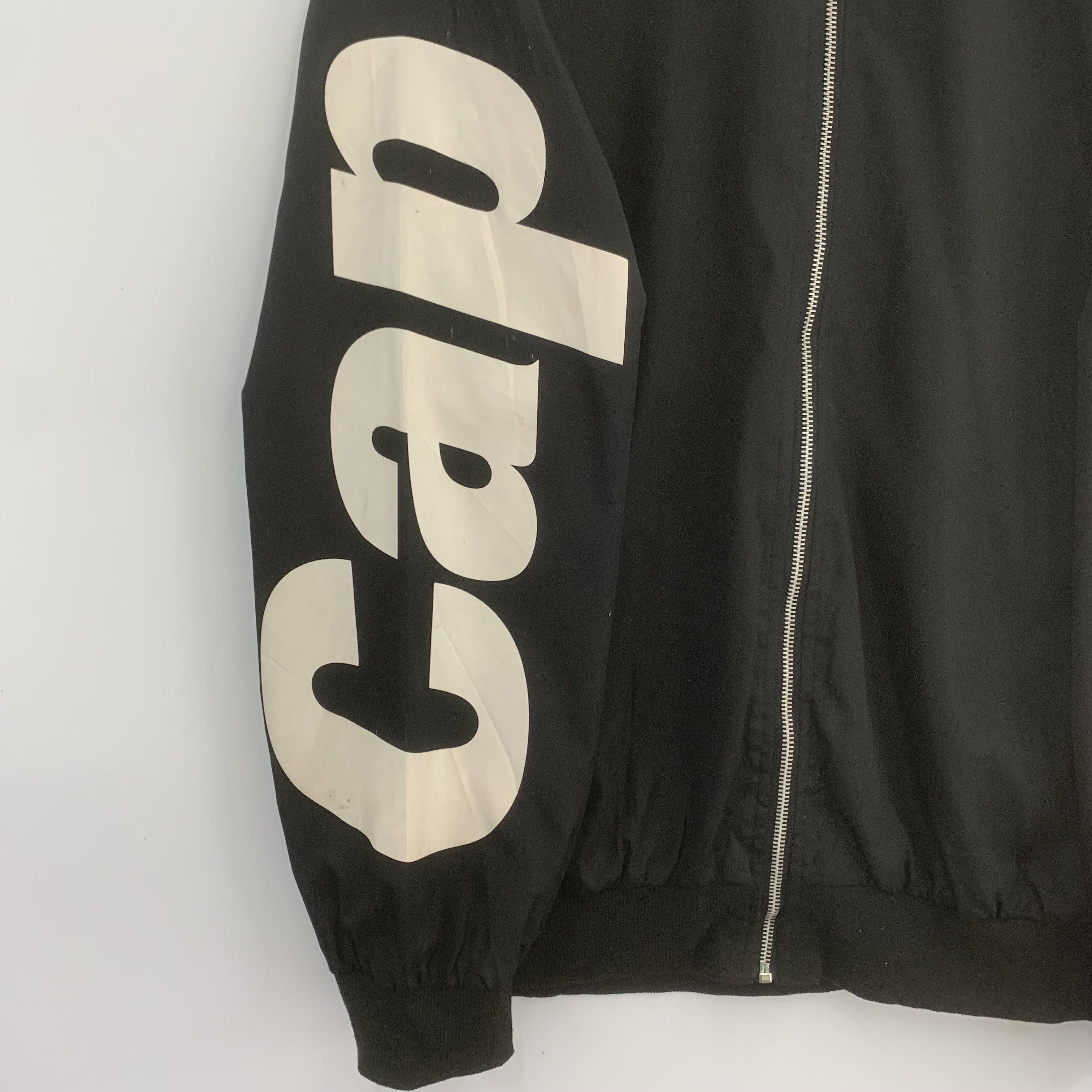 Japanese Brand × Vintage Capture Windbreaker Jacket Big Logo Size US L / EU 52-54 / 3 - 8 Thumbnail