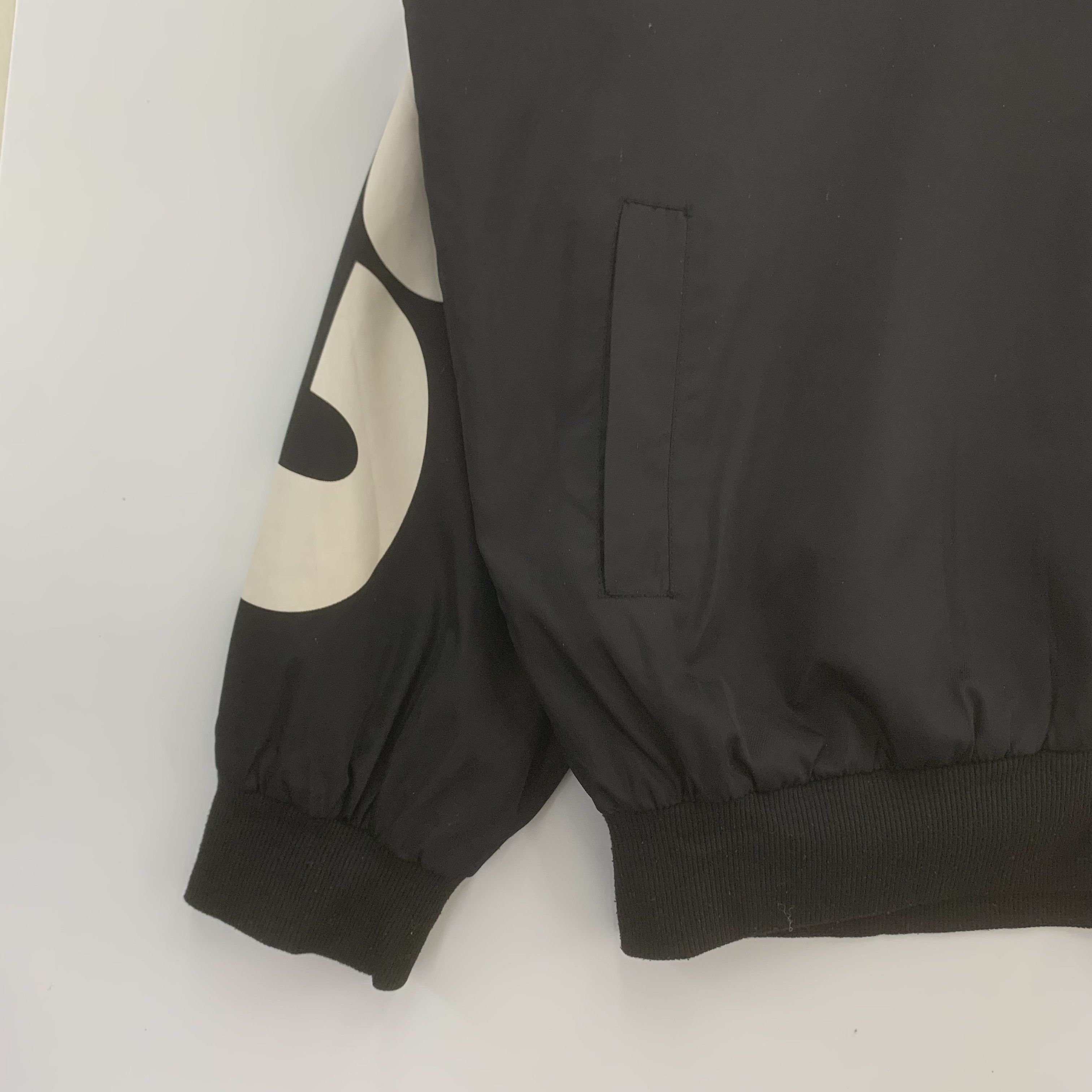 Japanese Brand × Vintage Capture Windbreaker Jacket Big Logo Size US L / EU 52-54 / 3 - 6 Thumbnail