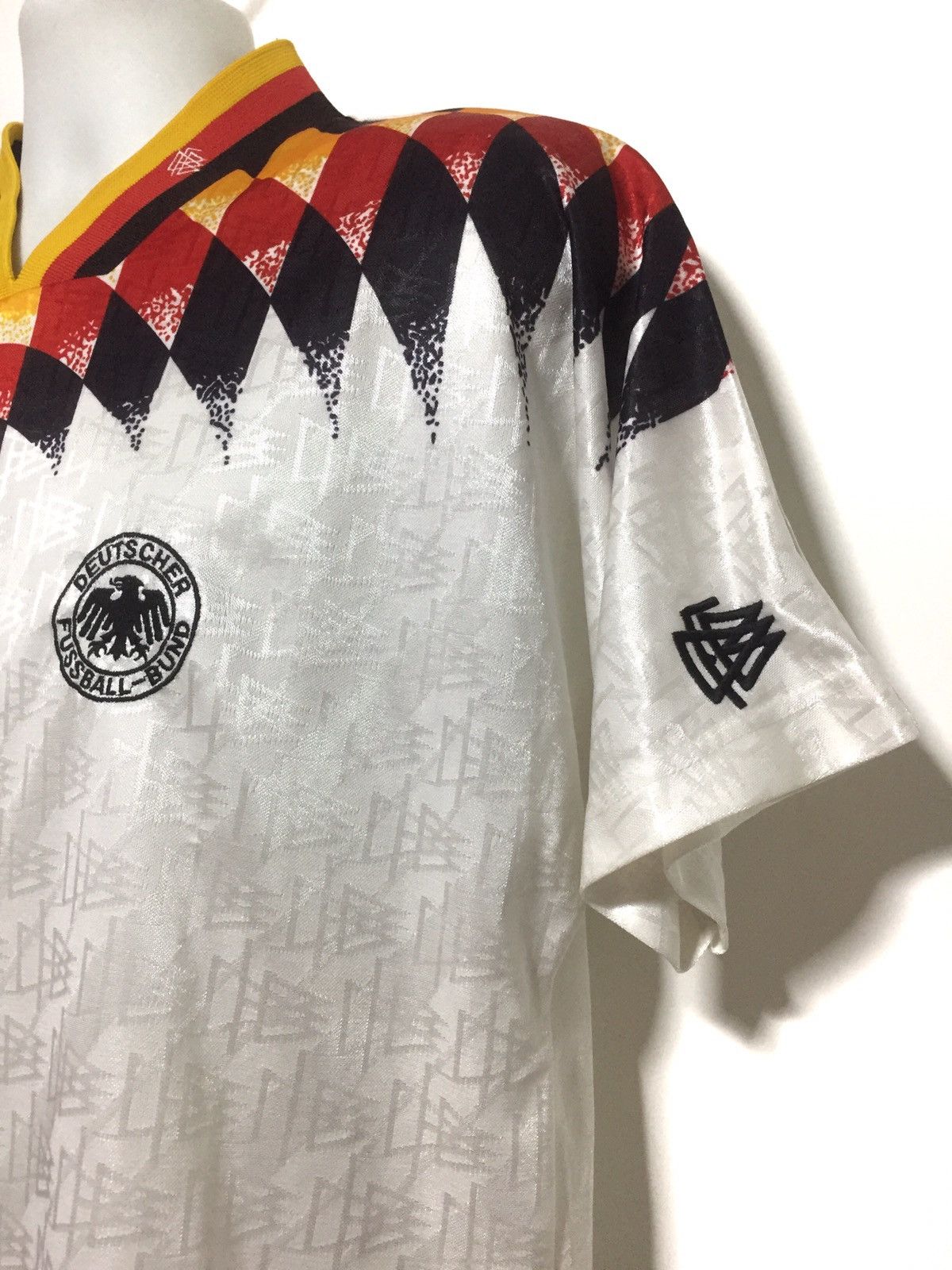Vintage True Vintage Adidas Germany 1994 Home Football Jersey Size US L / EU 52-54 / 3 - 3 Thumbnail