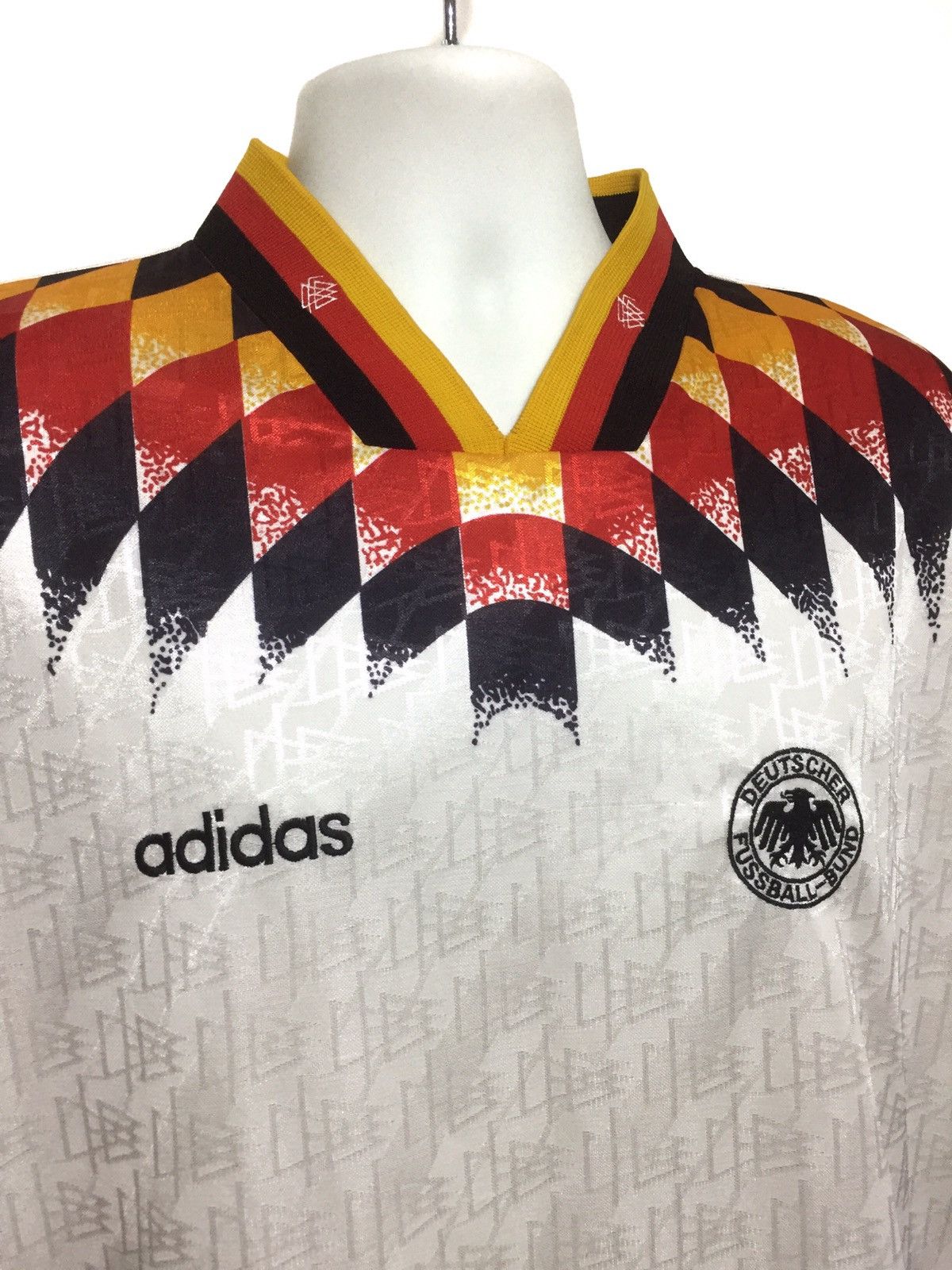 Vintage True Vintage Adidas Germany 1994 Home Football Jersey Size US L / EU 52-54 / 3 - 4 Thumbnail
