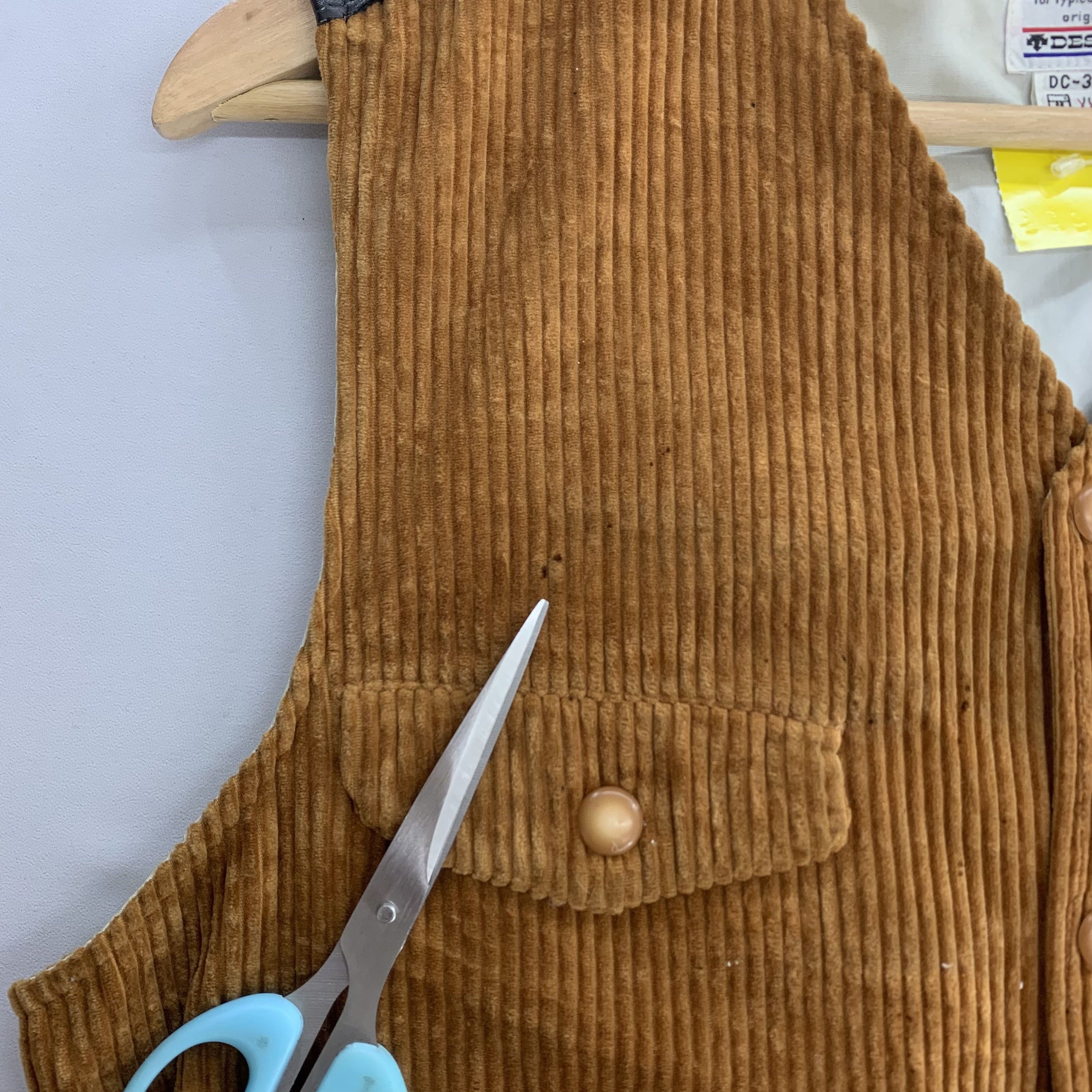 Descente × Vintage Vintage 80s Descente Corduroy Vest Size US M / EU 48-50 / 2 - 9 Thumbnail
