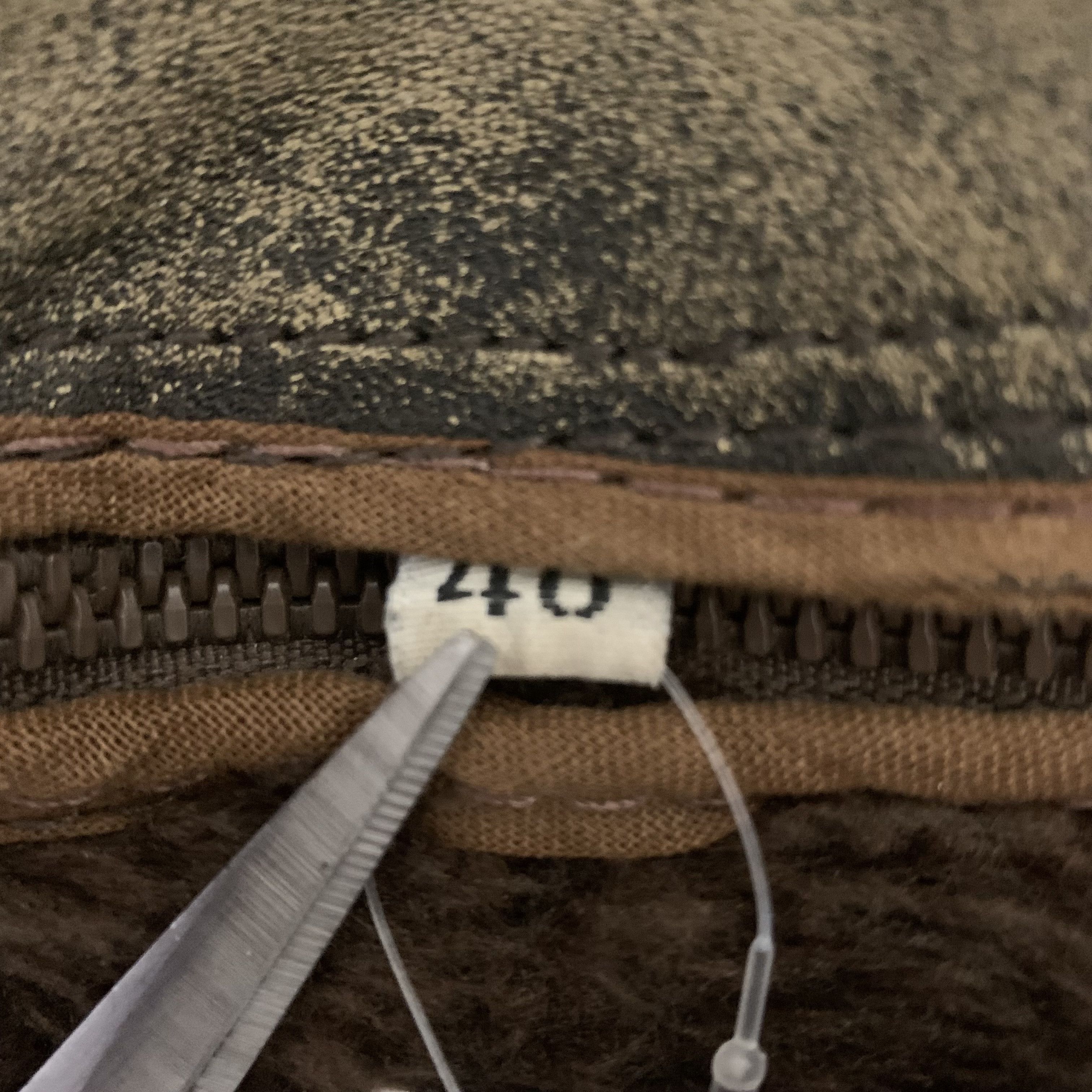 Brooks × Genuine Leather Vintage 80s Brooks Leather Jacket Fur Interior Size US S / EU 44-46 / 1 - 7 Thumbnail