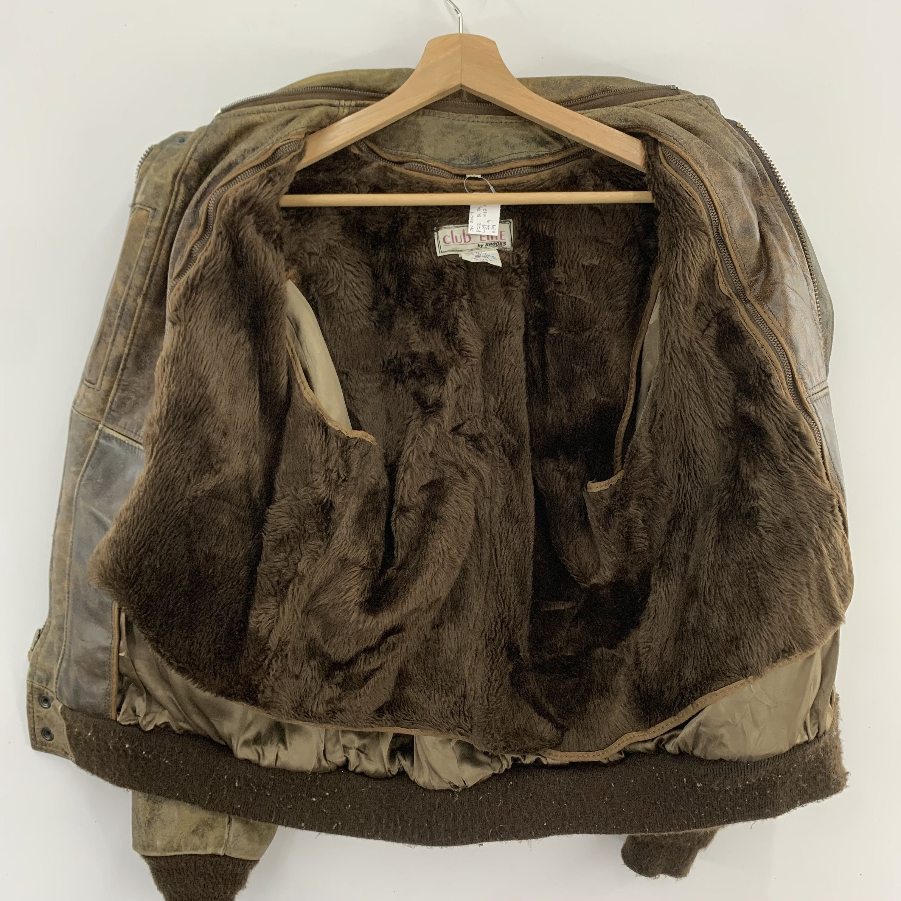 Brooks × Genuine Leather Vintage 80s Brooks Leather Jacket Fur Interior Size US S / EU 44-46 / 1 - 3 Thumbnail