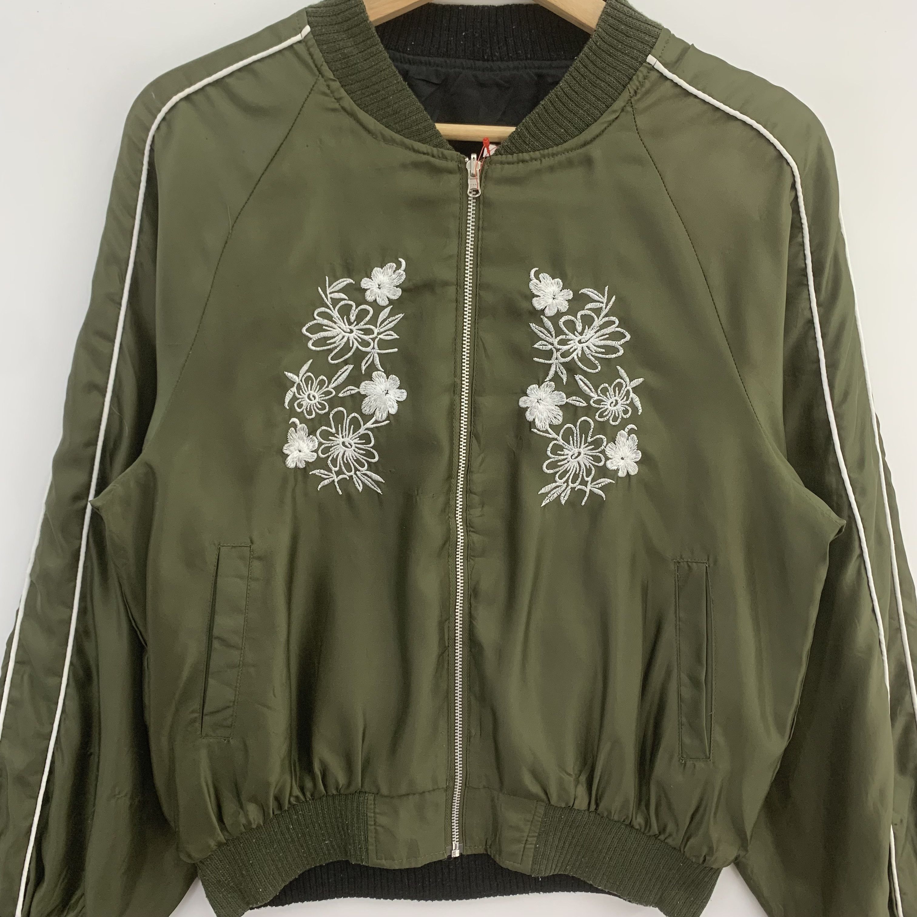 Japanese Brand Vintage Olive Green Embroidery Flowers Jacket Size S / US 4 / IT 40 - 2 Thumbnail