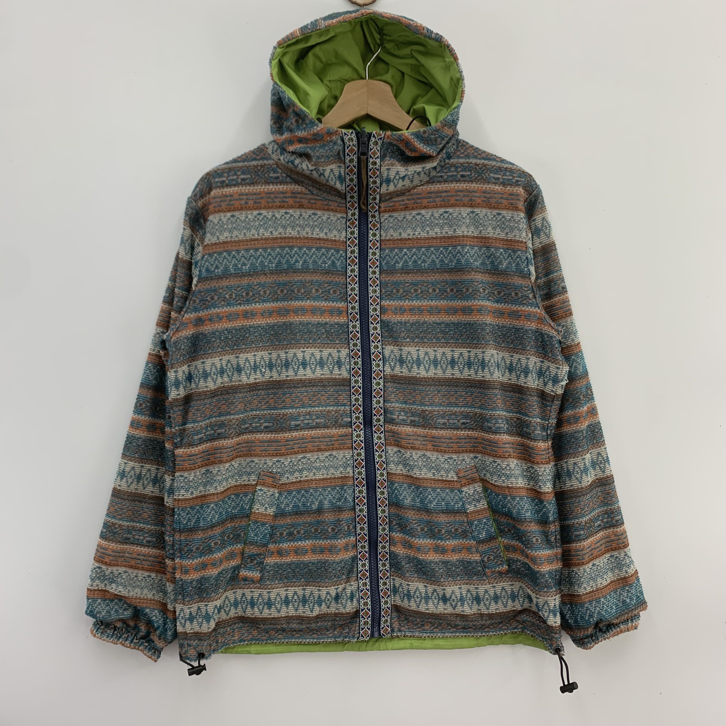 Japanese Brand Vintage Reversible Jacket, Hoodie Jacket Navajo Pattern Size US M / EU 48-50 / 2 - 1 Thumbnail