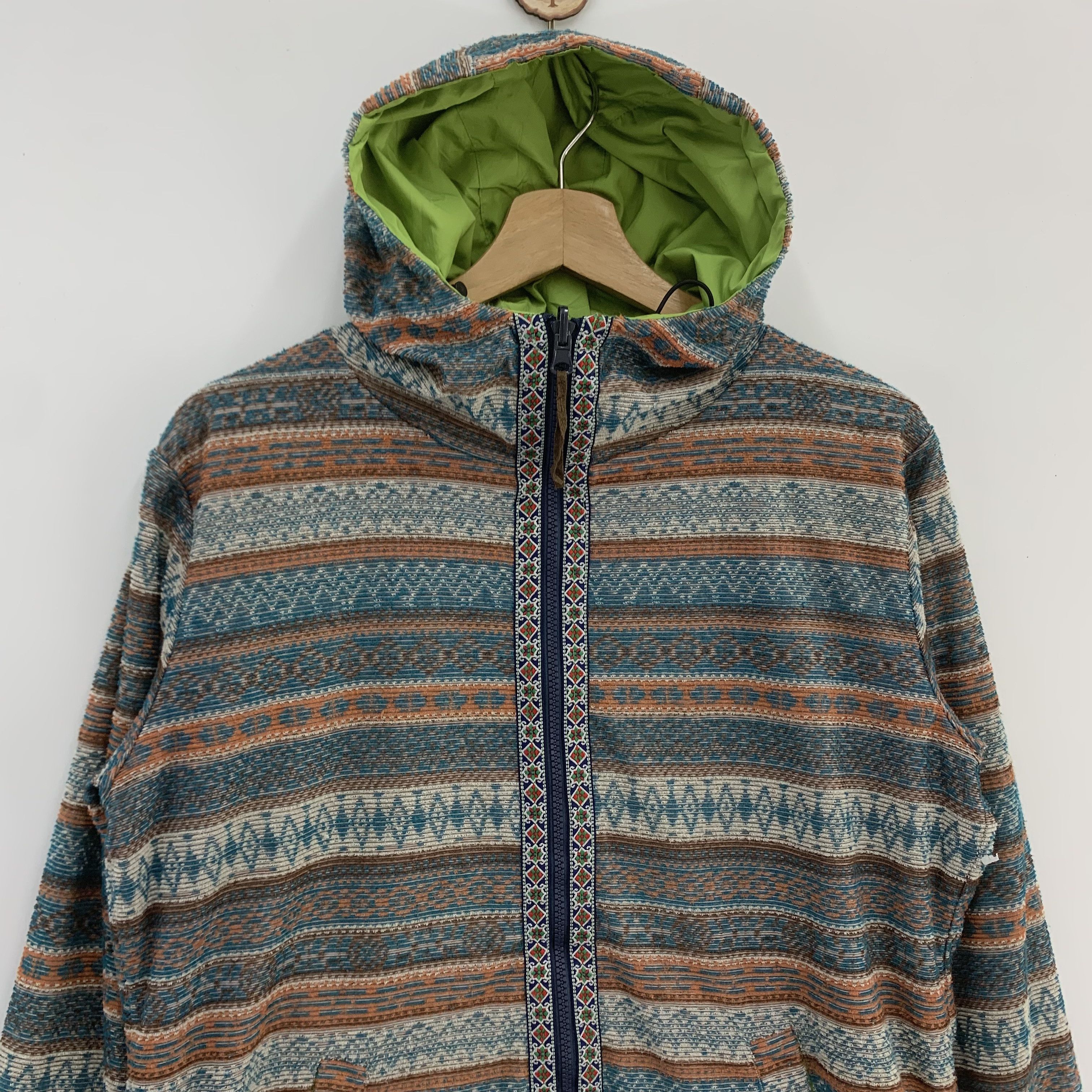 Japanese Brand Vintage Reversible Jacket, Hoodie Jacket Navajo Pattern Size US M / EU 48-50 / 2 - 2 Thumbnail