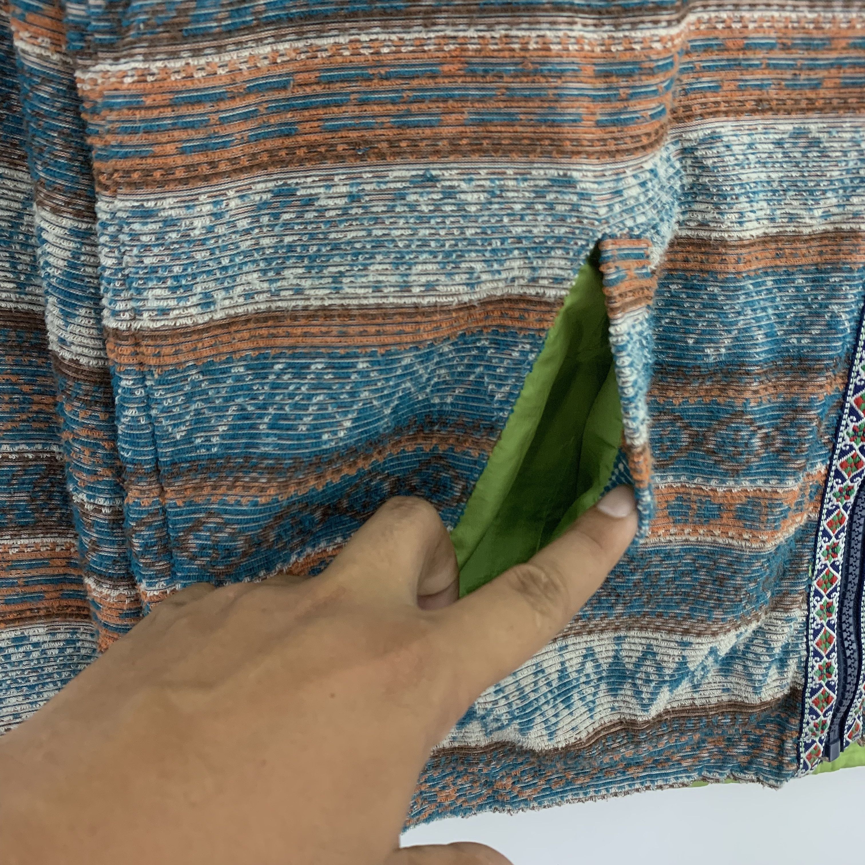 Japanese Brand Vintage Reversible Jacket, Hoodie Jacket Navajo Pattern Size US M / EU 48-50 / 2 - 5 Thumbnail