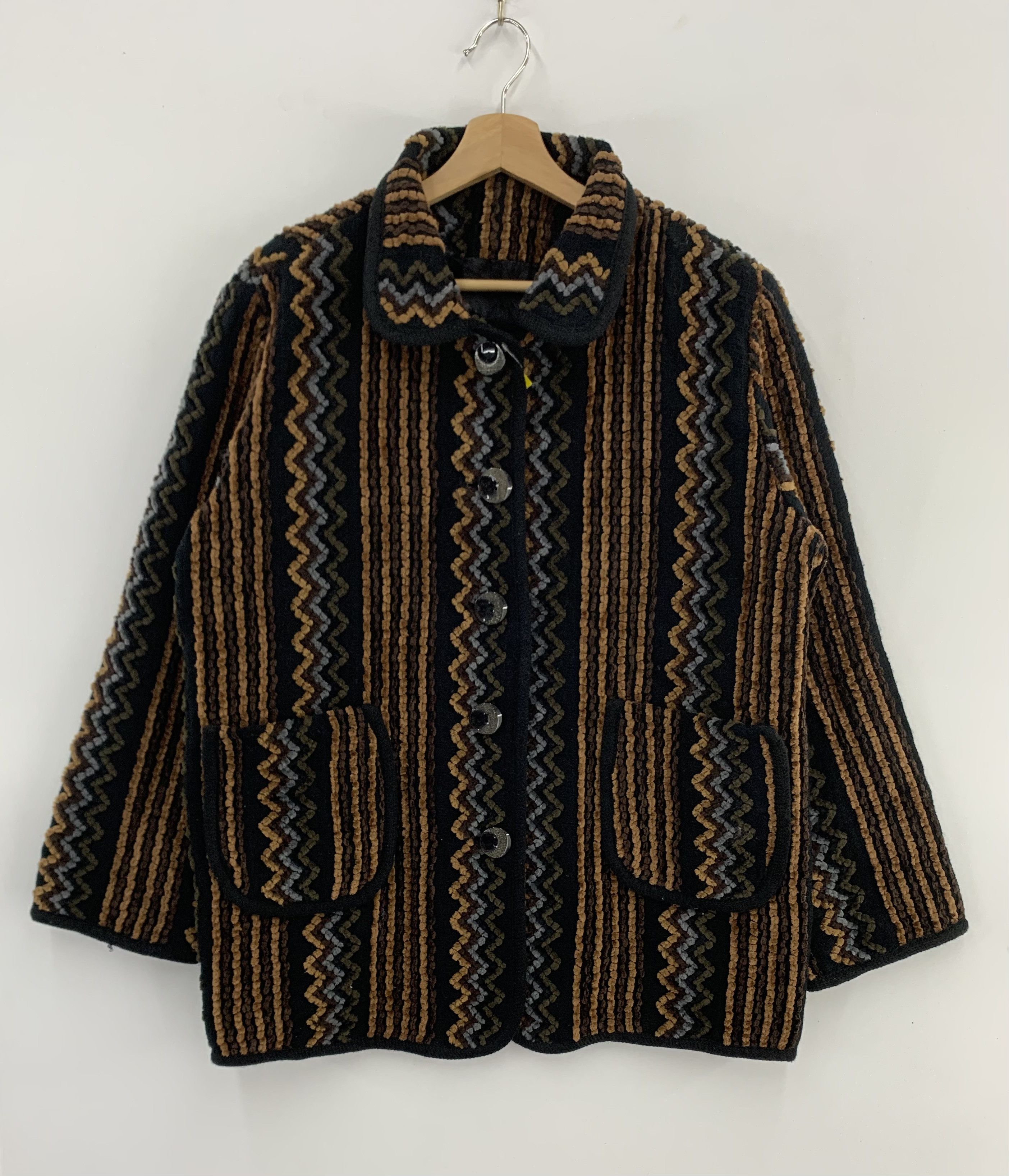Japanese Brand Stripe Zig Zag Jacket Nice Design Size US L / EU 52-54 / 3 - 1 Thumbnail