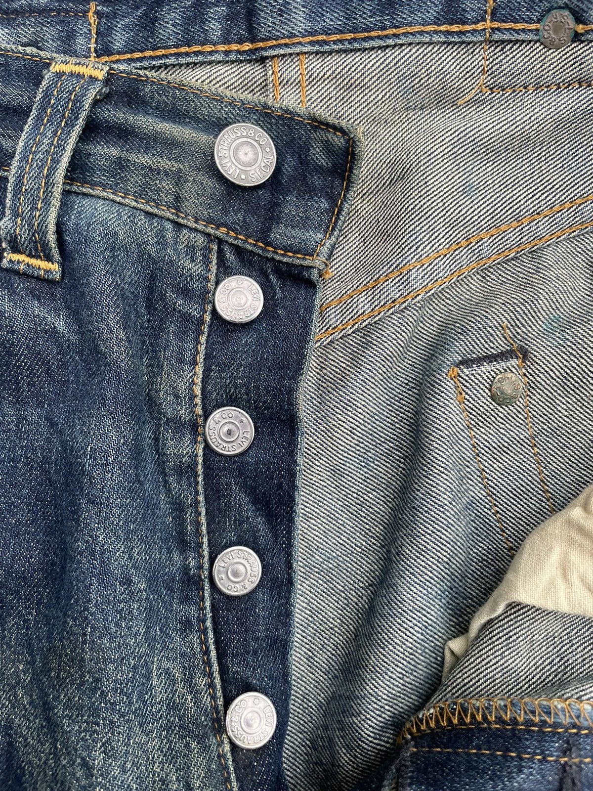 Levi's Vintage 1998 Levis Lot 201XX E Selvedge Distresed Size US 31 - 25 Thumbnail