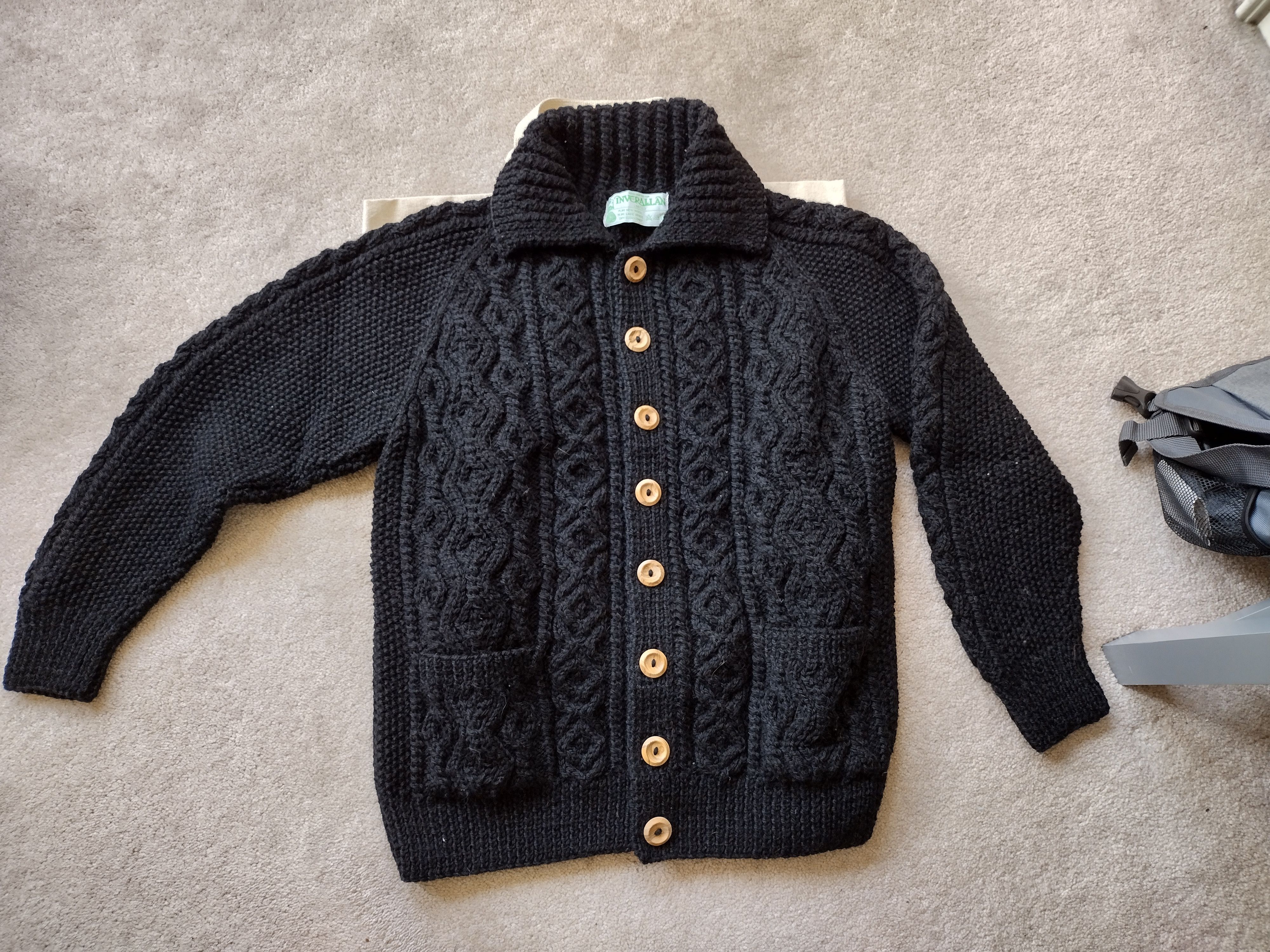 Inverallan 3A Lumber Cardigan in Size 42 (Large)
