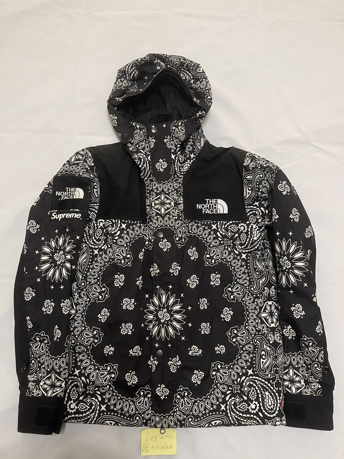 Supreme hotsell tnf paisley