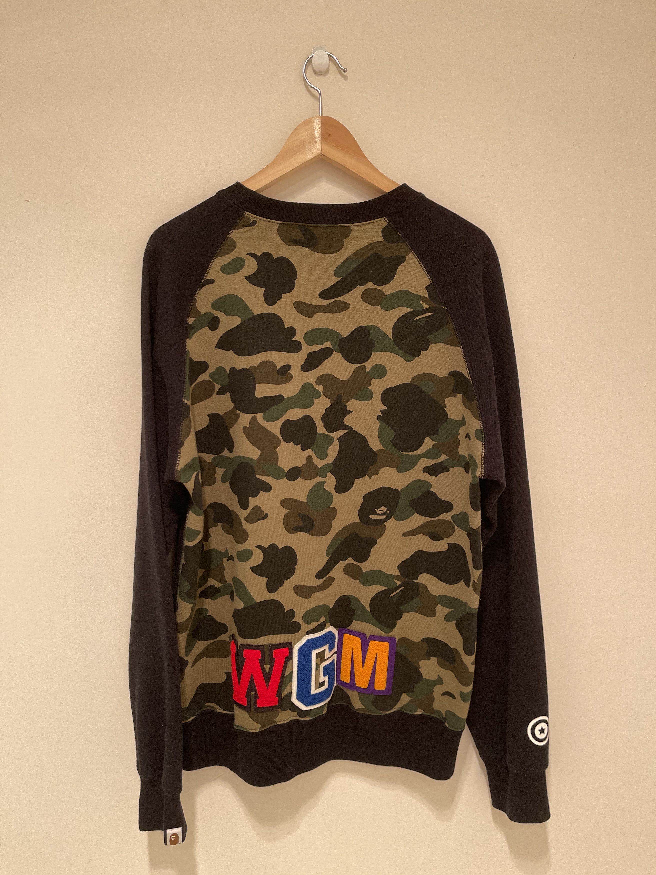 Bape 1st Camo Shark Crewneck Size US XL / EU 56 / 4 - 2 Thumbnail