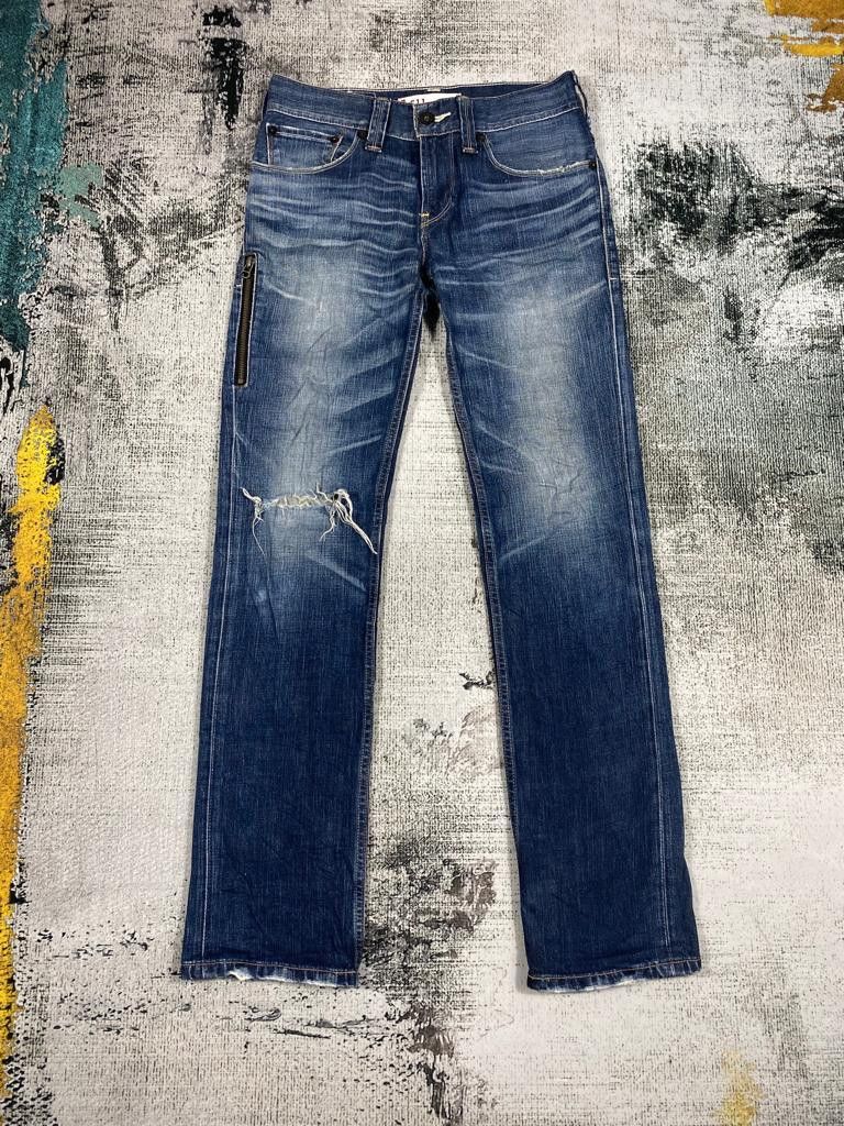 Levi's Vintage Levis 511 Slim Fit Distressed Denim Size US 30 / EU 46 - 1 Thumbnail