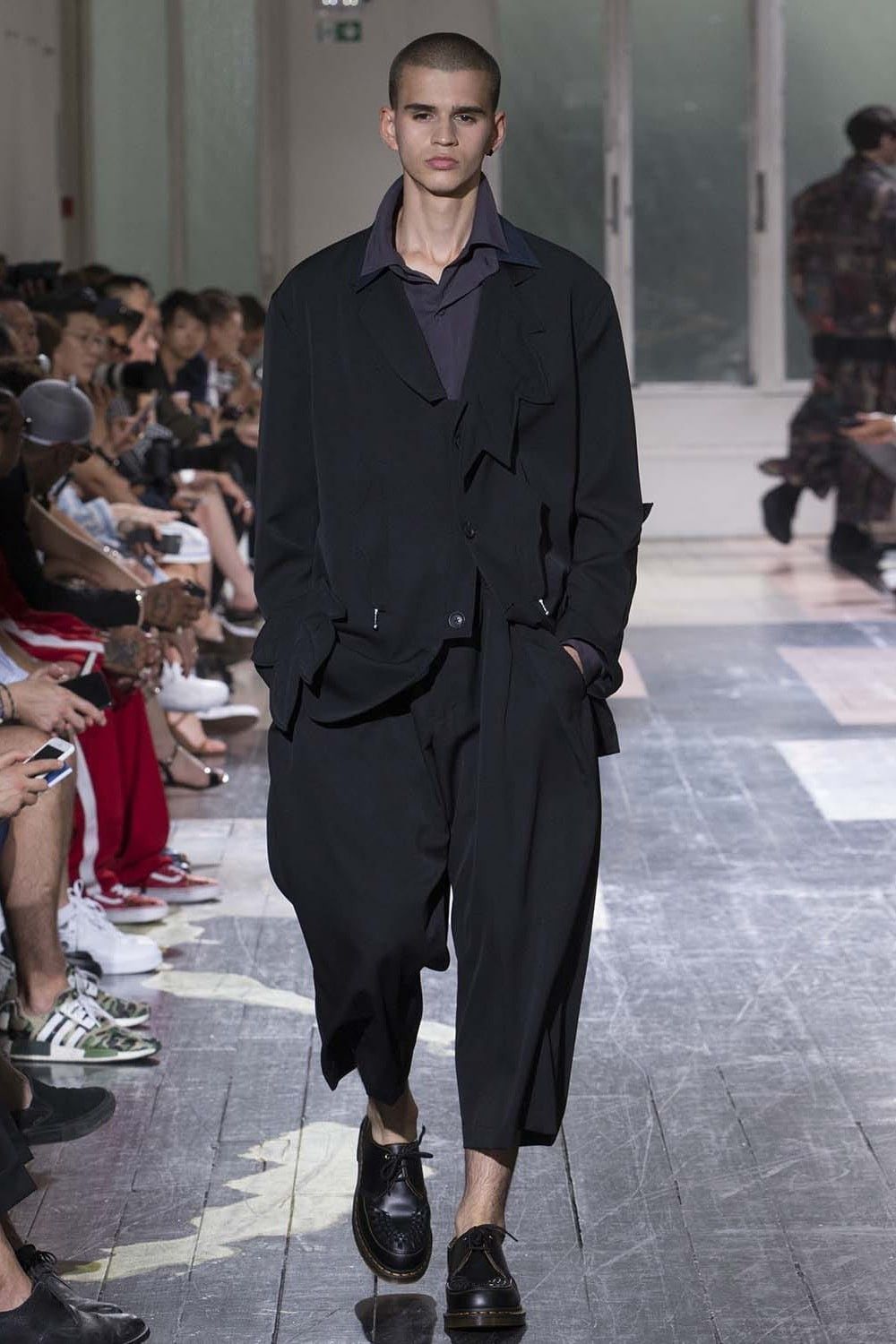 Yohji Yamamoto Yohji Yamamoto Pour Homme SS18 Gabardine Side Tuck Pants Size US 34 / EU 50 - 6 Thumbnail