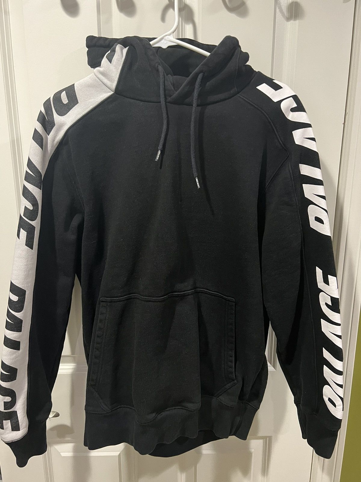 Palace SS16 Palace Drury Brit Black Hoodie Large | Grailed