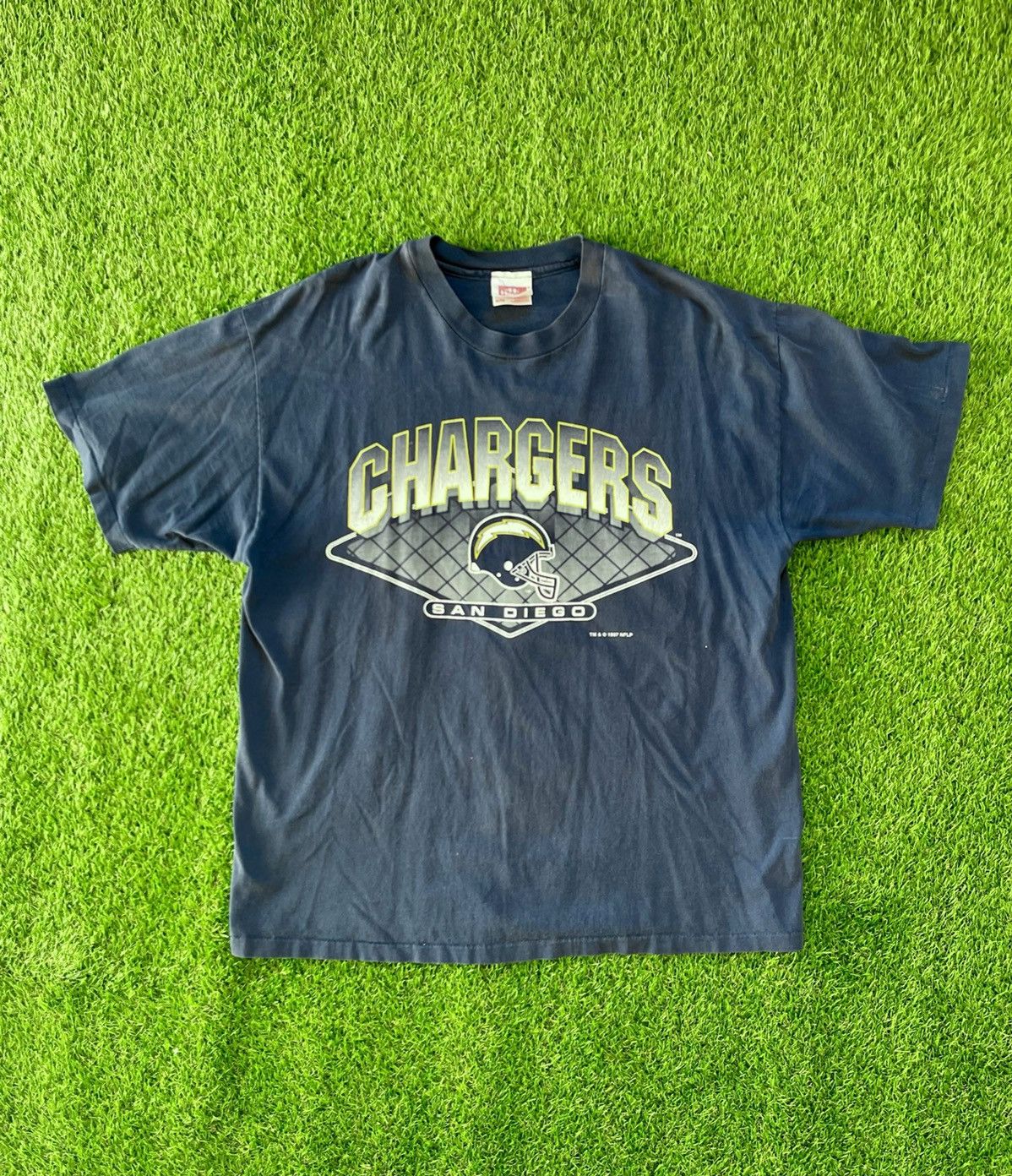 Hanes Vintage 90s San Diego Chargers T-Shirt Made In USA Size US XL / EU 56 / 4 - 1 Thumbnail
