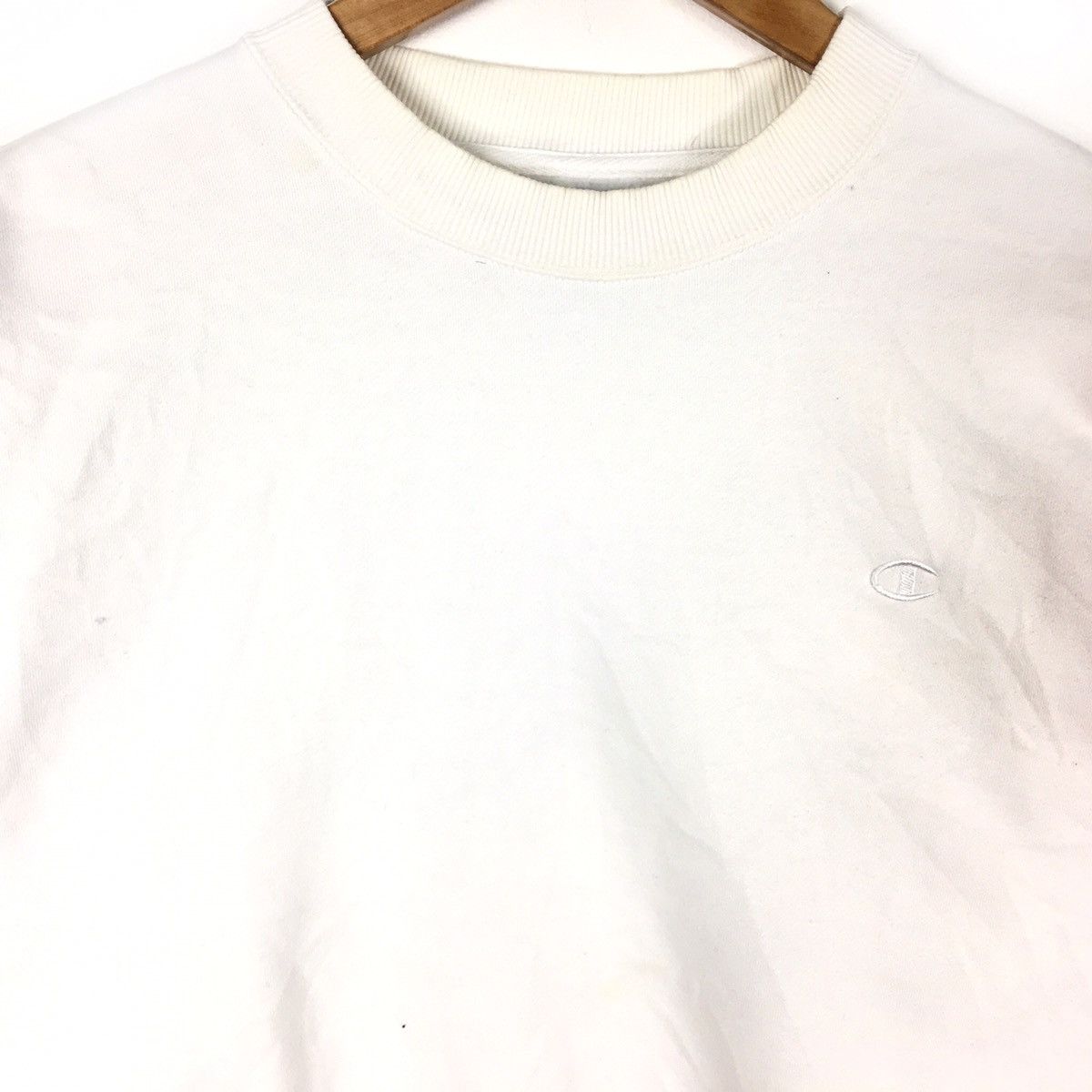 Champion Vintage CHAMPION Sportswear Plain Usa White Sweatshirt Size US M / EU 48-50 / 2 - 2 Thumbnail