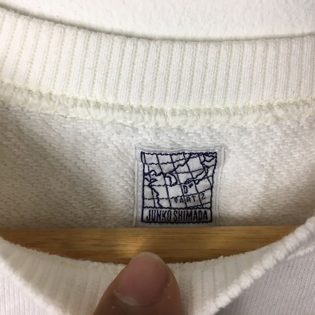 Junko Shimada JUNKO SHIMADA PART 2 Flags Japanese Brand White Sweatshirt Size US L / EU 52-54 / 3 - 3 Thumbnail